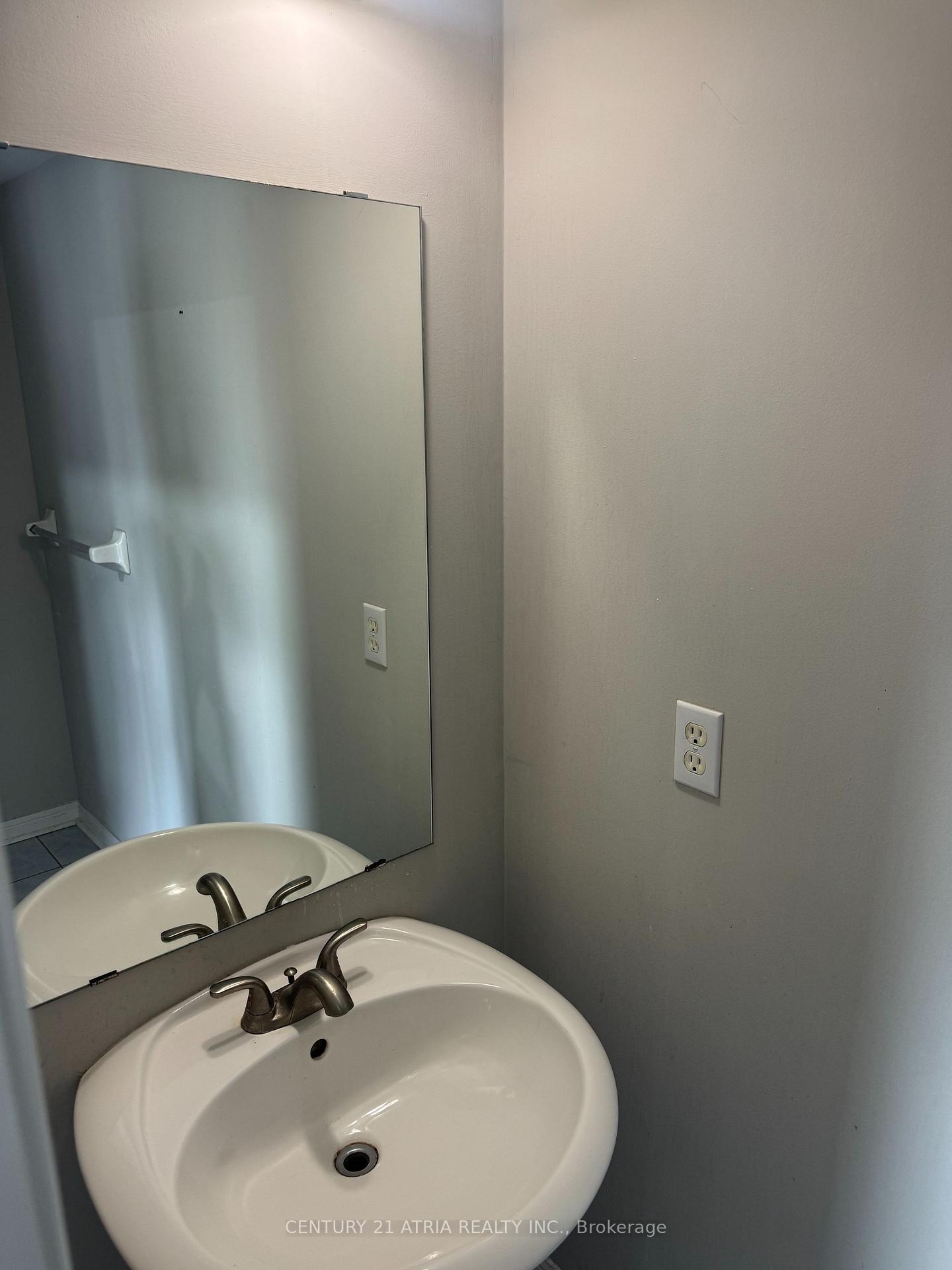Photo 5 of 482 Bur Oak Avenue, Markham, Berczy — HOMEH