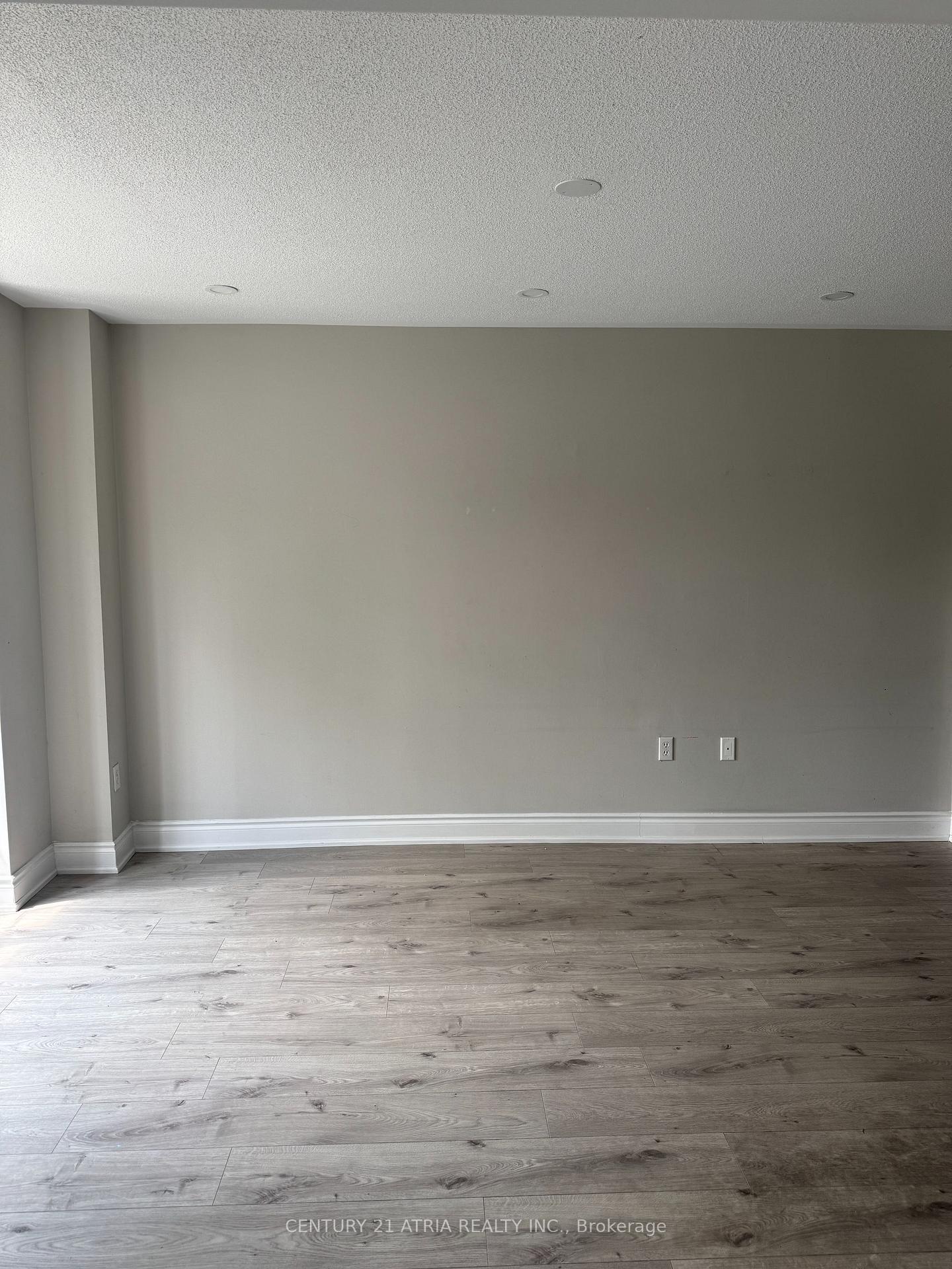 Photo 6 of 482 Bur Oak Avenue, Markham, Berczy — HOMEH