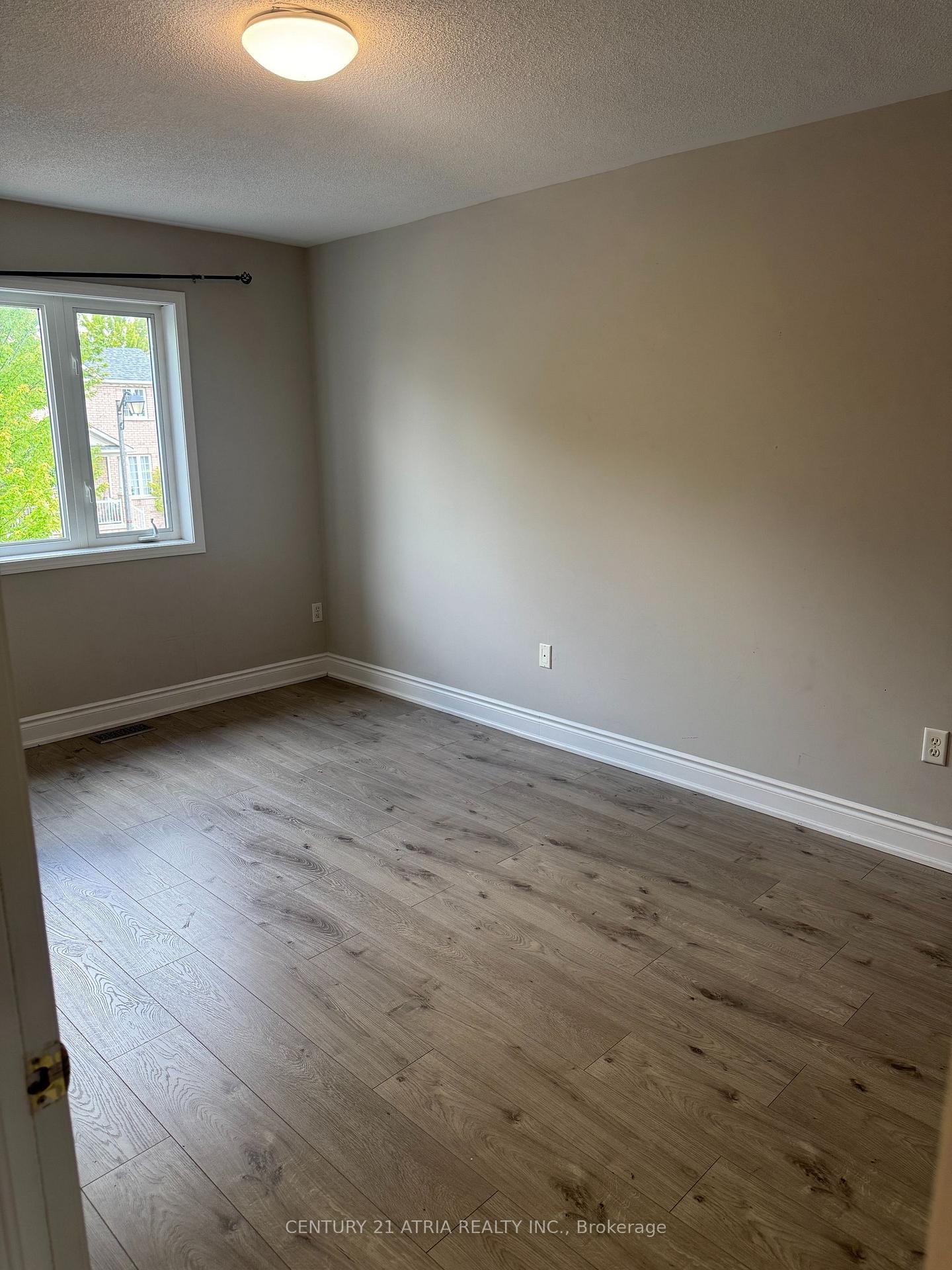 Photo 7 of 482 Bur Oak Avenue, Markham, Berczy — HOMEH