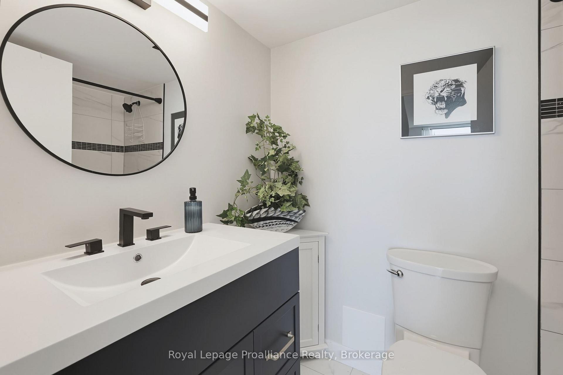 Photo 35 of Unit 1205, 344 Front Street, Belleville, Belleville Ward — HOMEH
