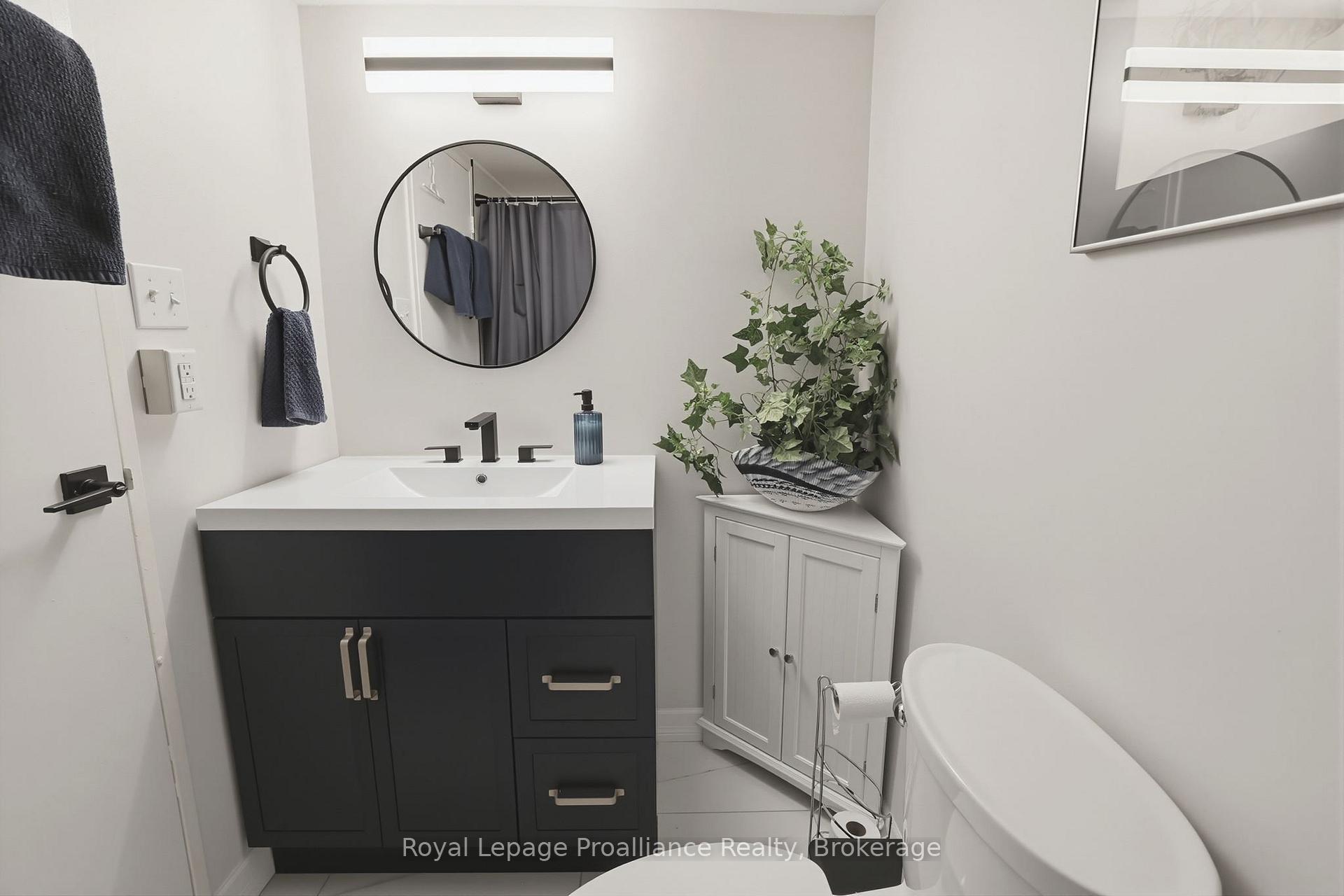 Photo 37 of Unit 1205, 344 Front Street, Belleville, Belleville Ward — HOMEH