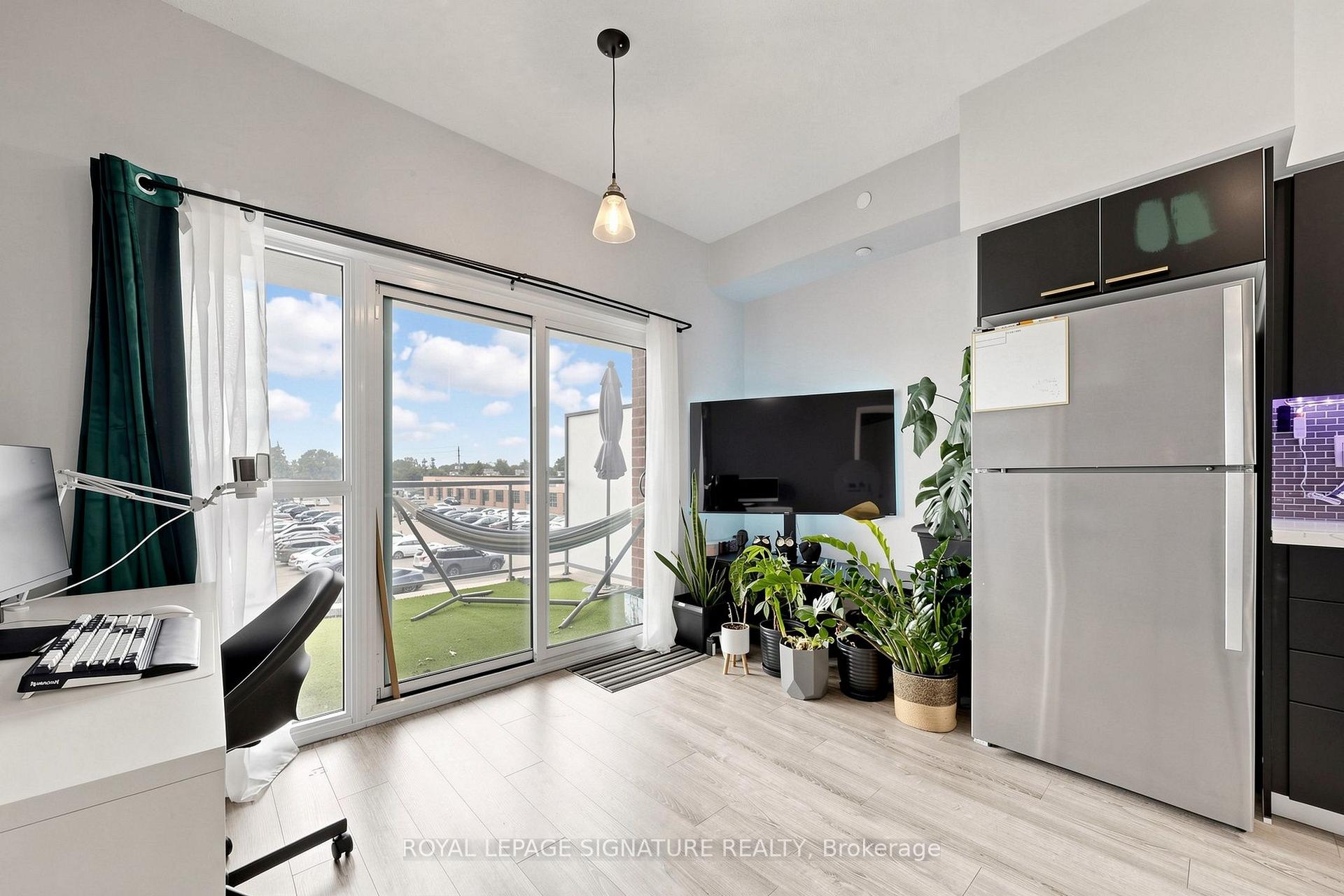 Photo 4 of Unit 208, 2150 Lawrence Avenue E, Scarborough, Wexford-Maryvale — HOMEH