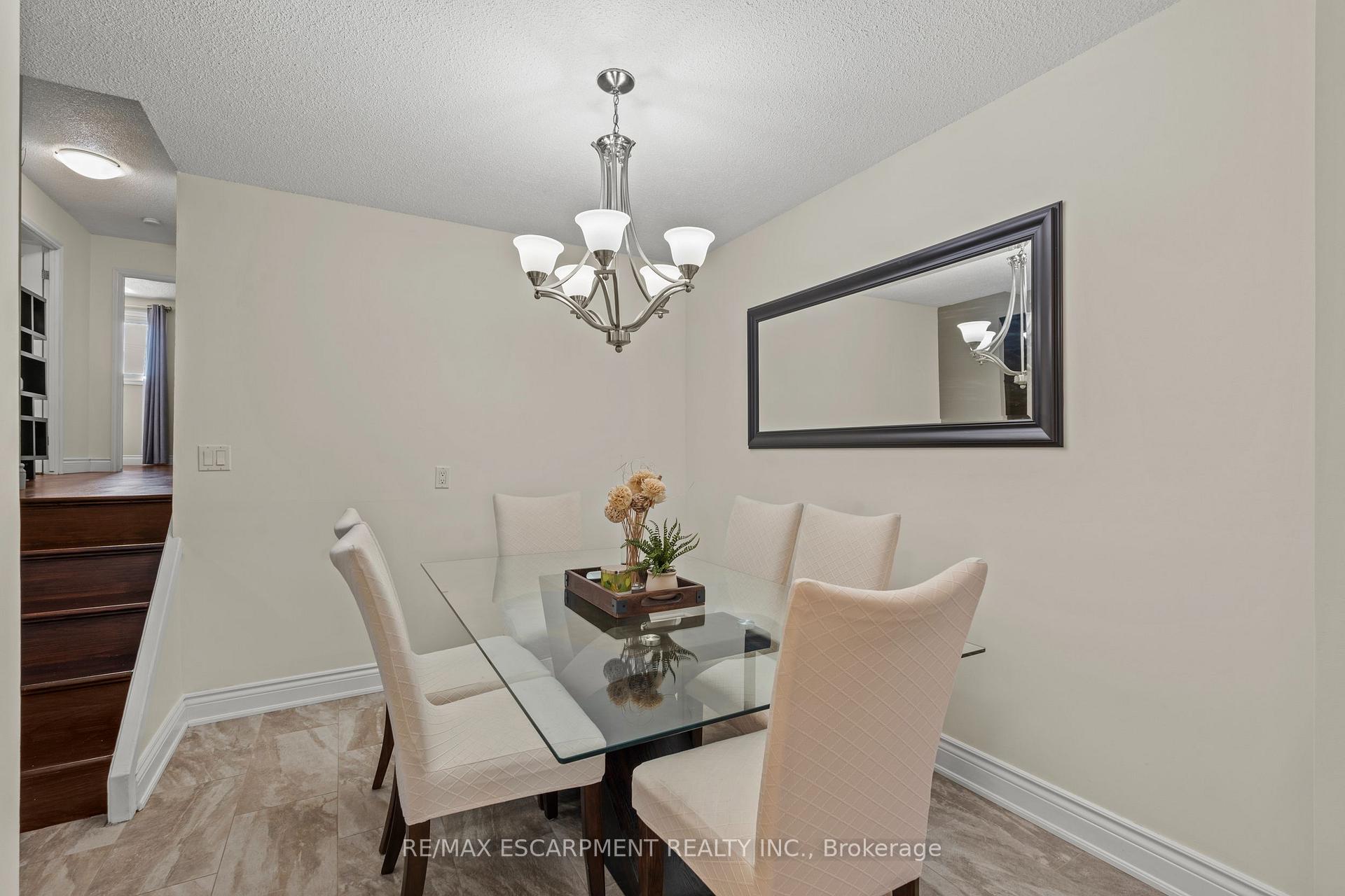 Photo 9 of 167 Berkindale Drive, Hamilton, Riverdale — HOMEH
