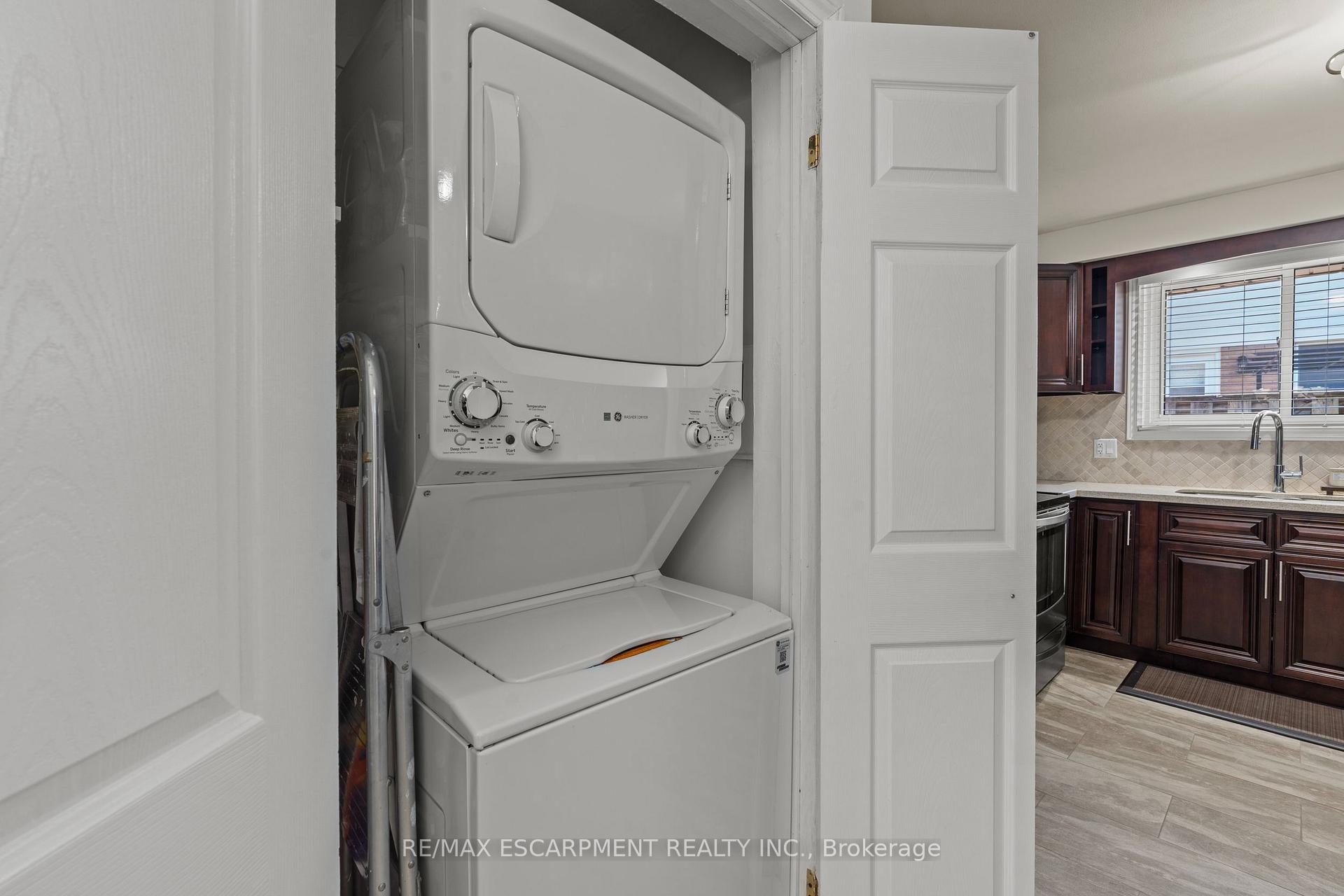 Photo 14 of 167 Berkindale Drive, Hamilton, Riverdale — HOMEH