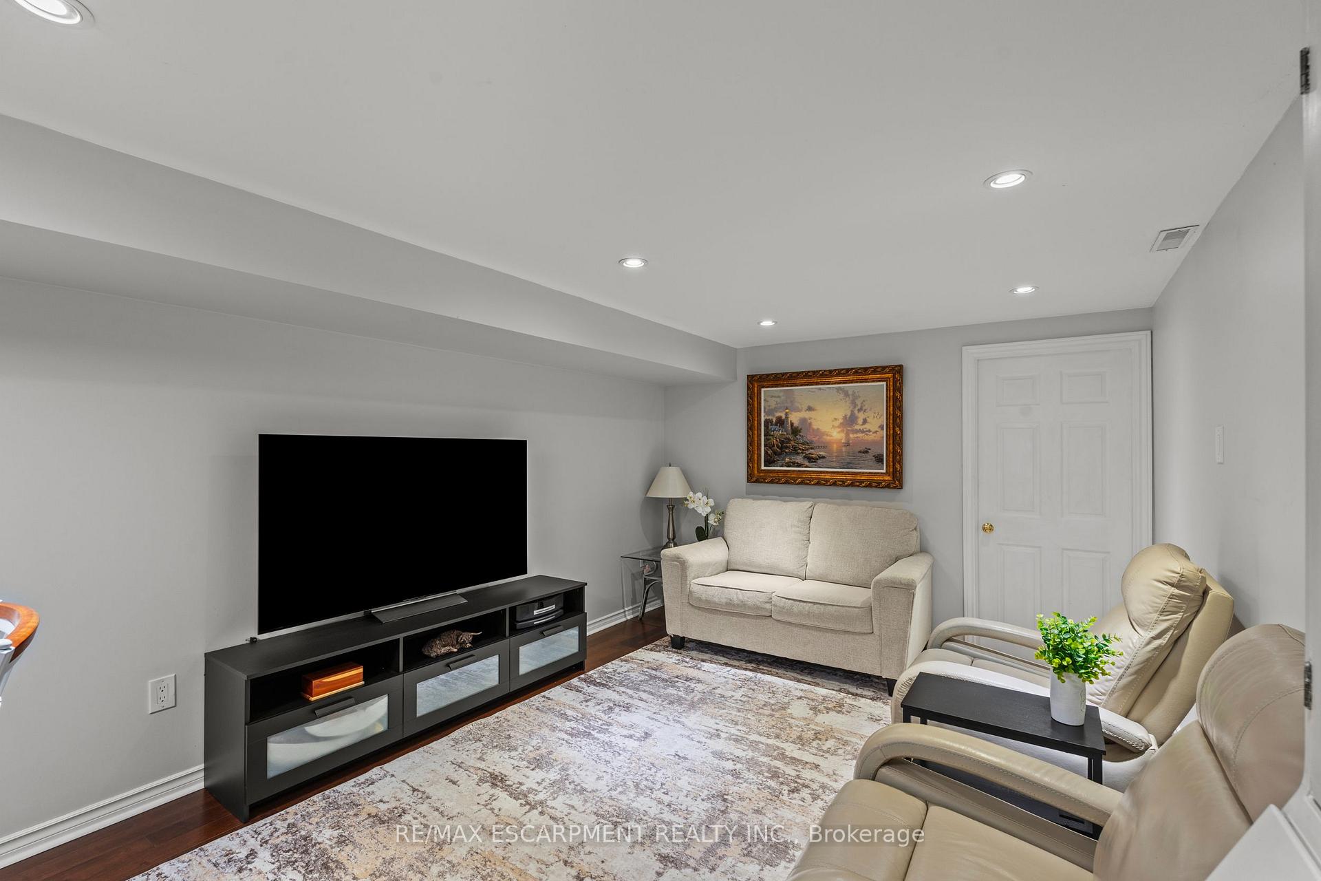 Photo 22 of 167 Berkindale Drive, Hamilton, Riverdale — HOMEH