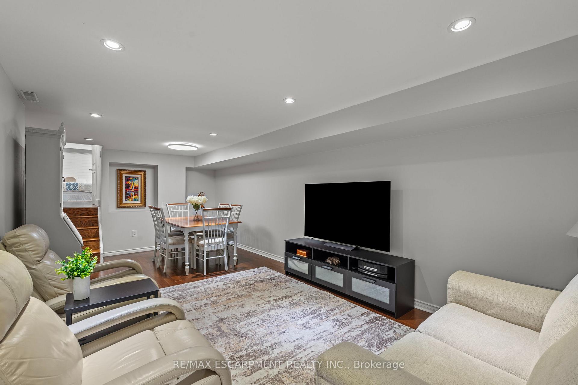 Photo 23 of 167 Berkindale Drive, Hamilton, Riverdale — HOMEH