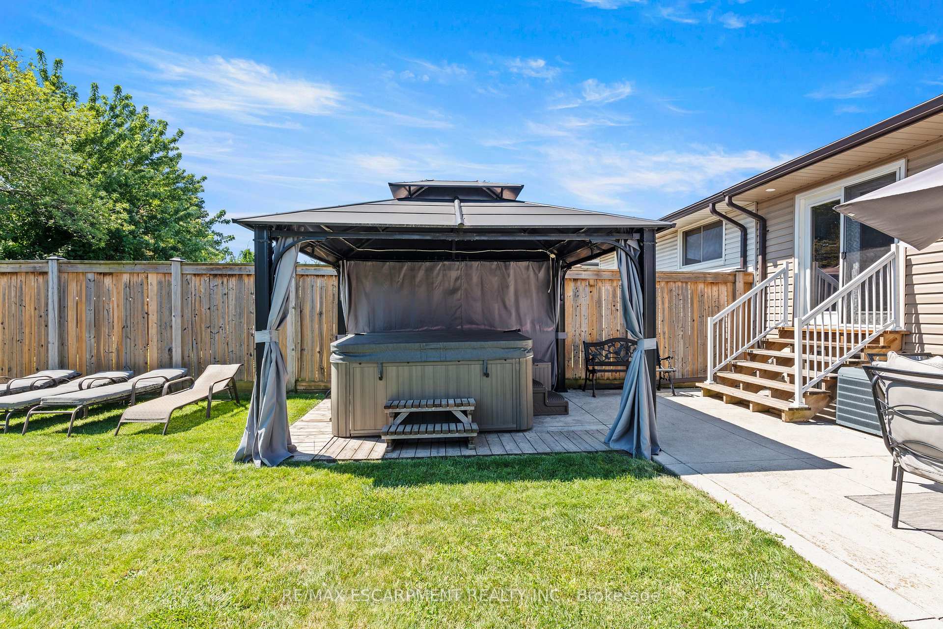 Photo 35 of 167 Berkindale Drive, Hamilton, Riverdale — HOMEH