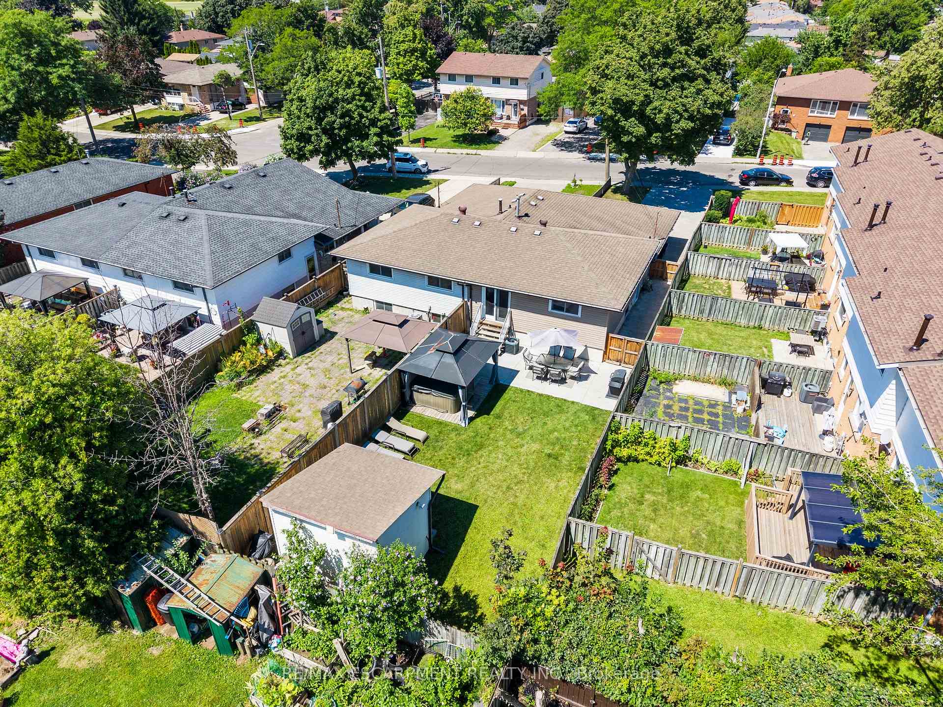 Photo 38 of 167 Berkindale Drive, Hamilton, Riverdale — HOMEH