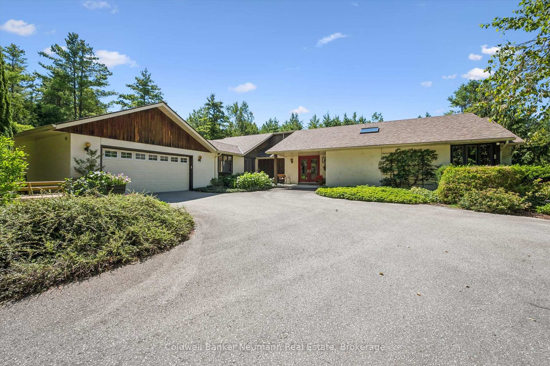 Photo 1 of 4676 Concession 11 Road, Puslinch, Rural Puslinch East — HOMEH