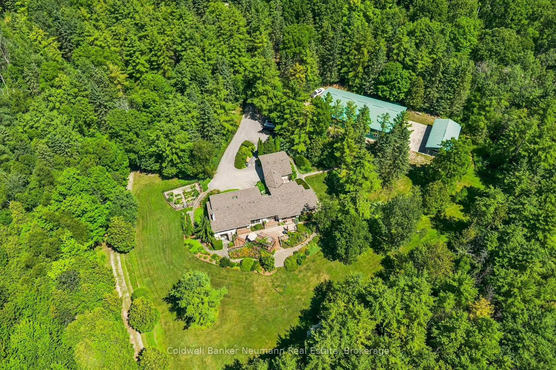 Photo 46 of 4676 Concession 11 Road, Puslinch, Rural Puslinch East — HOMEH