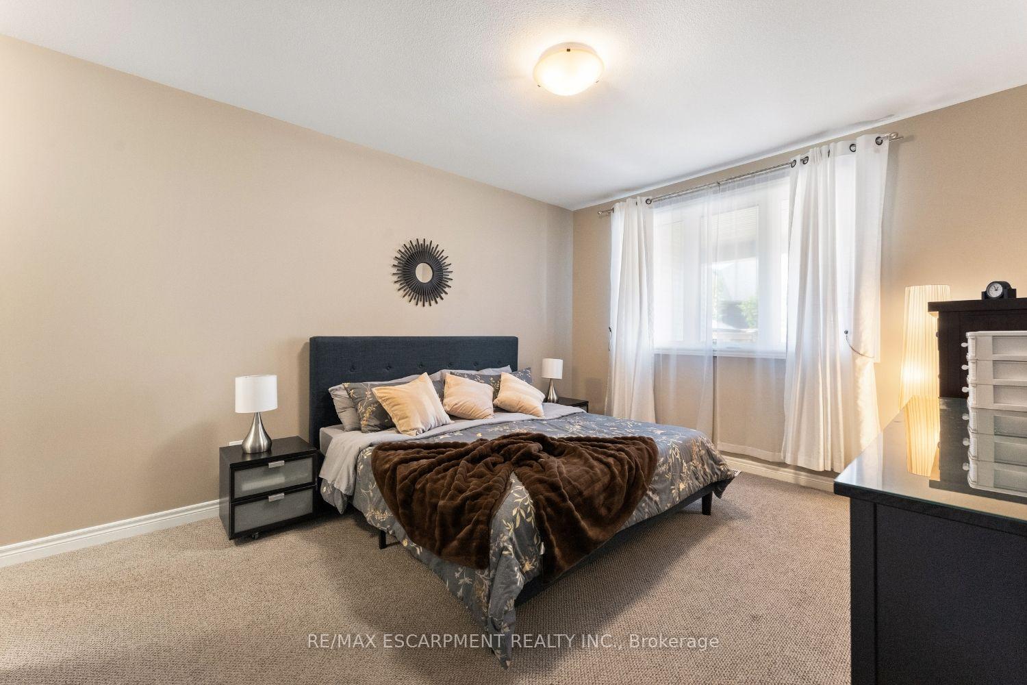 Photo 19 of 60 Andrew Lane, Thorold, Hurricane/Merrittville — HOMEH
