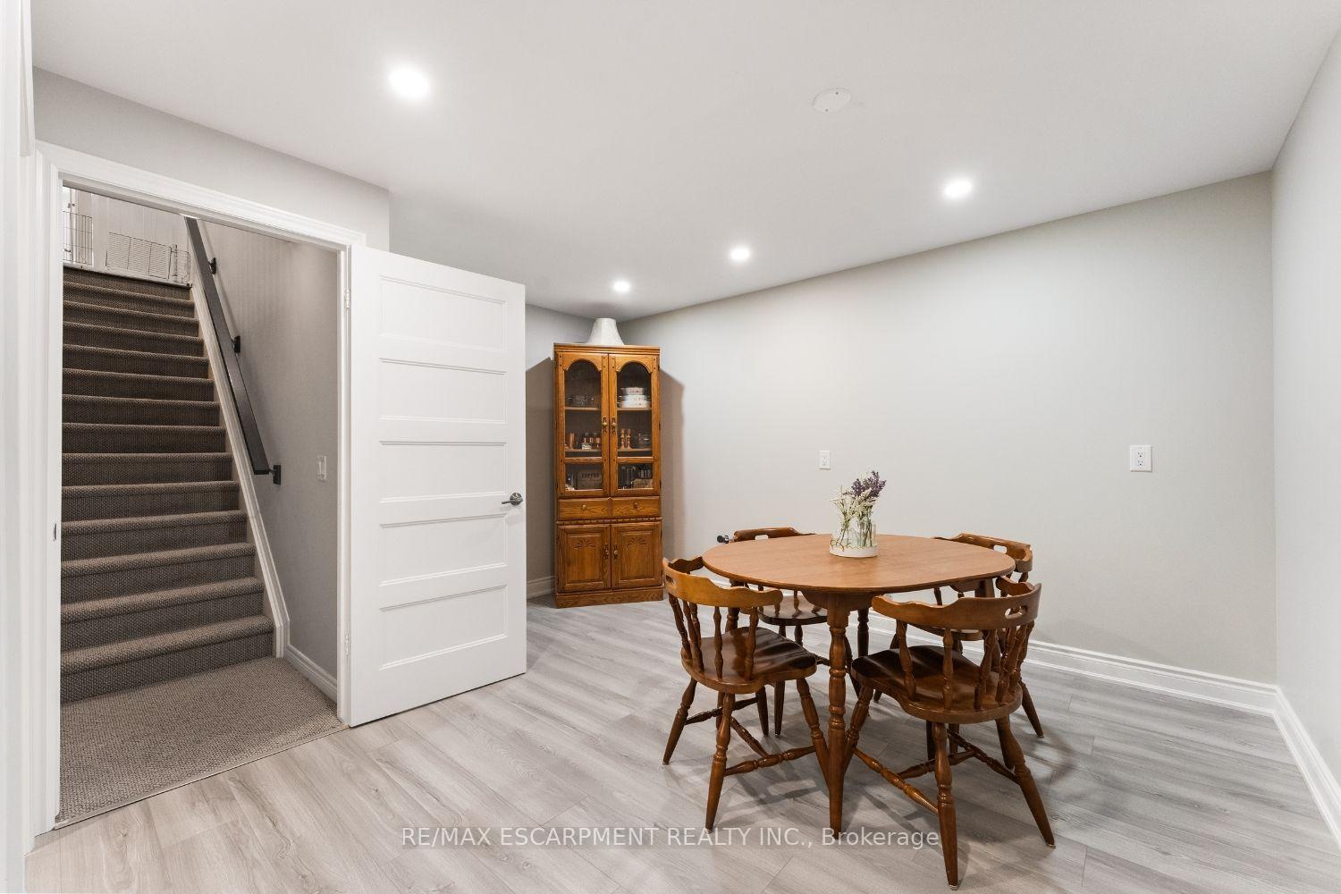 Photo 25 of 60 Andrew Lane, Thorold, Hurricane/Merrittville — HOMEH