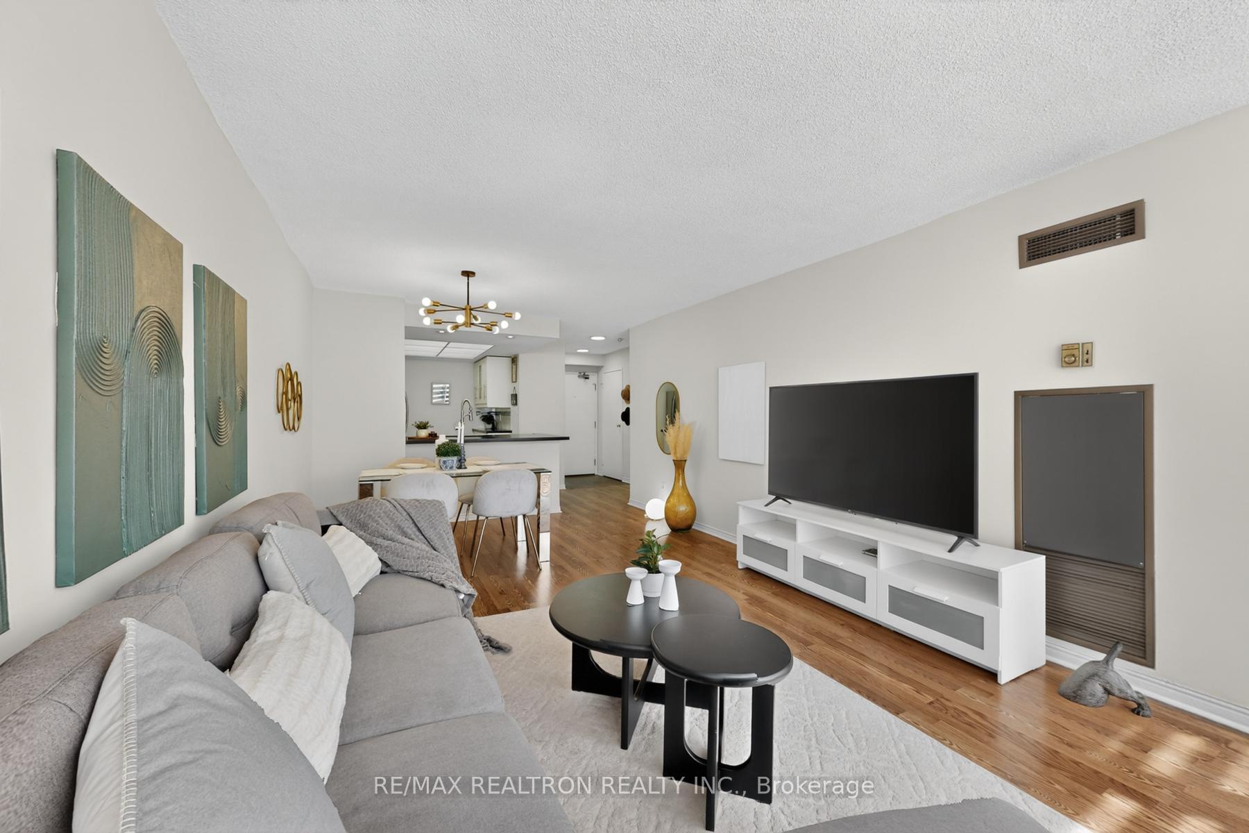 Photo 6 of Unit 410, 5765 Yonge Street, North York, Newtonbrook East — HOMEH
