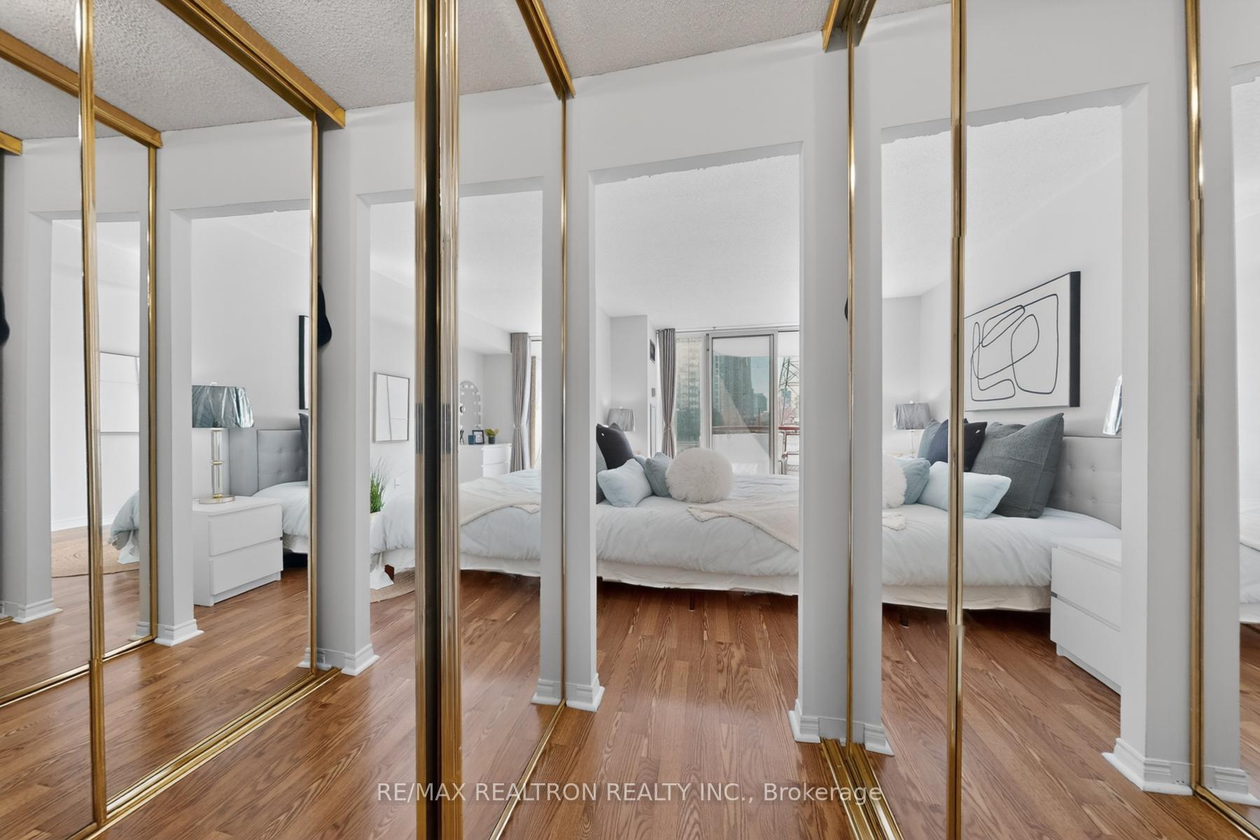 Photo 19 of Unit 410, 5765 Yonge Street, North York, Newtonbrook East — HOMEH