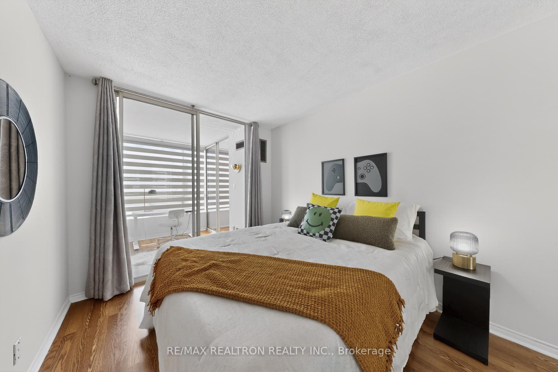 Photo 22 of Unit 410, 5765 Yonge Street, North York, Newtonbrook East — HOMEH