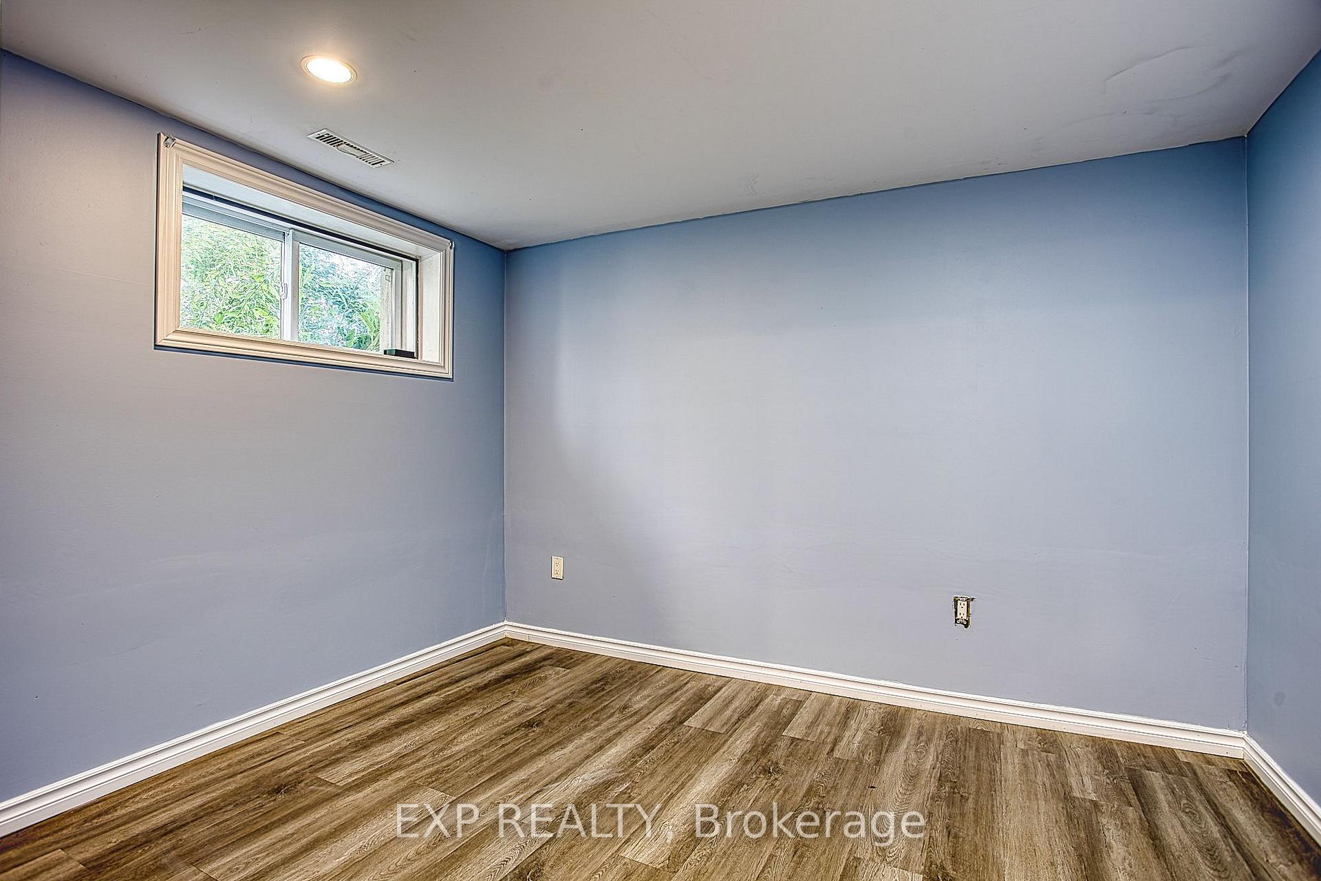 Photo 16 of 99 Mohawk Road W, Hamilton, Rolston — HOMEH