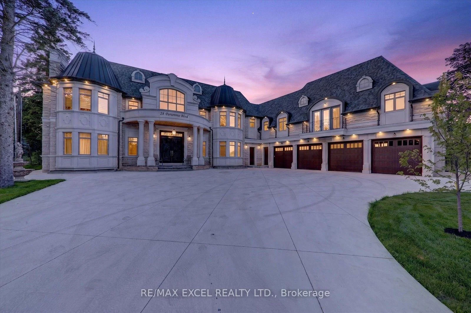 Photo of 28 Personna Boulevard