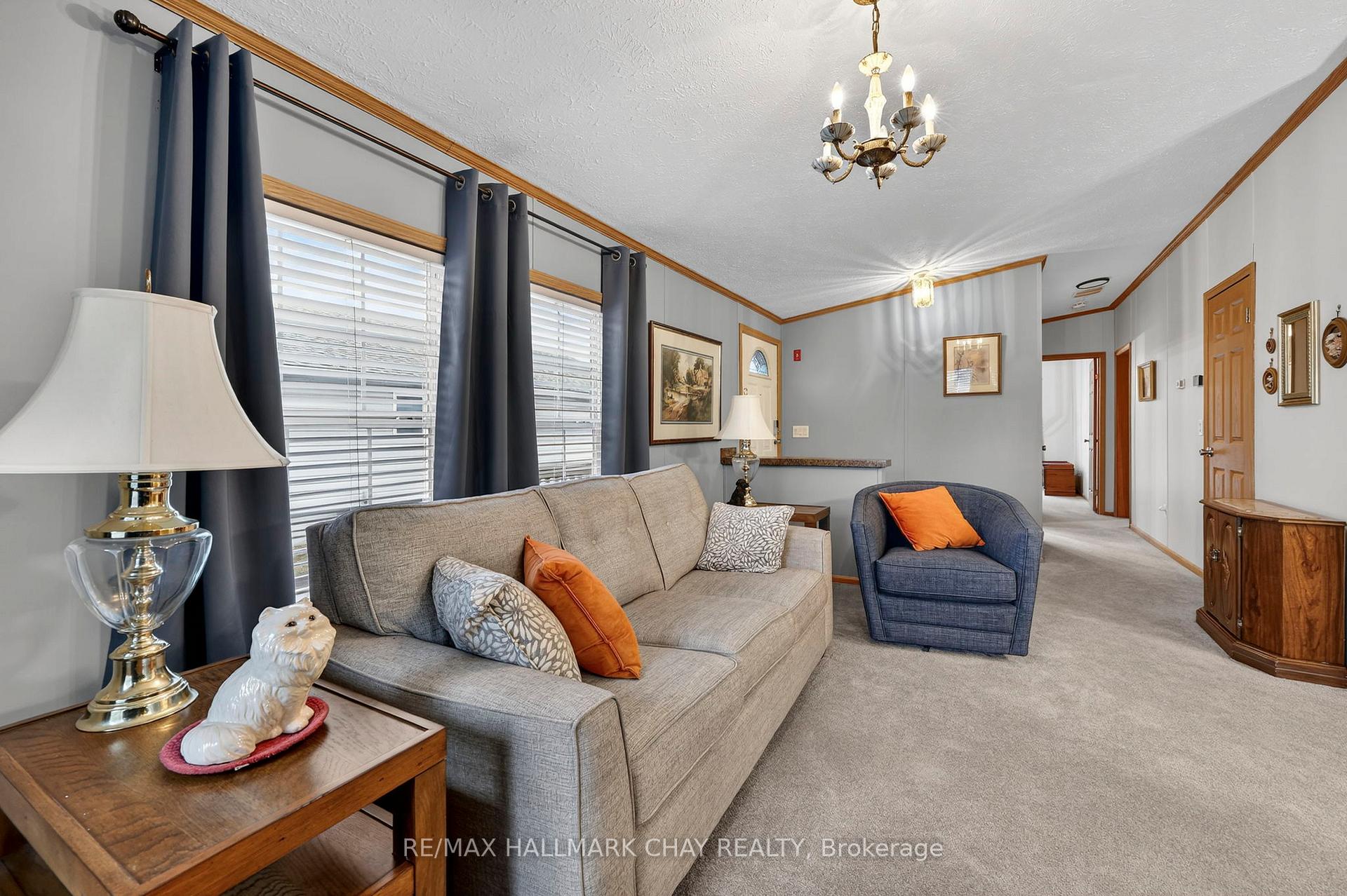 Photo 7 of 3 Illinois Crescent, Wasaga Beach — HOMEH