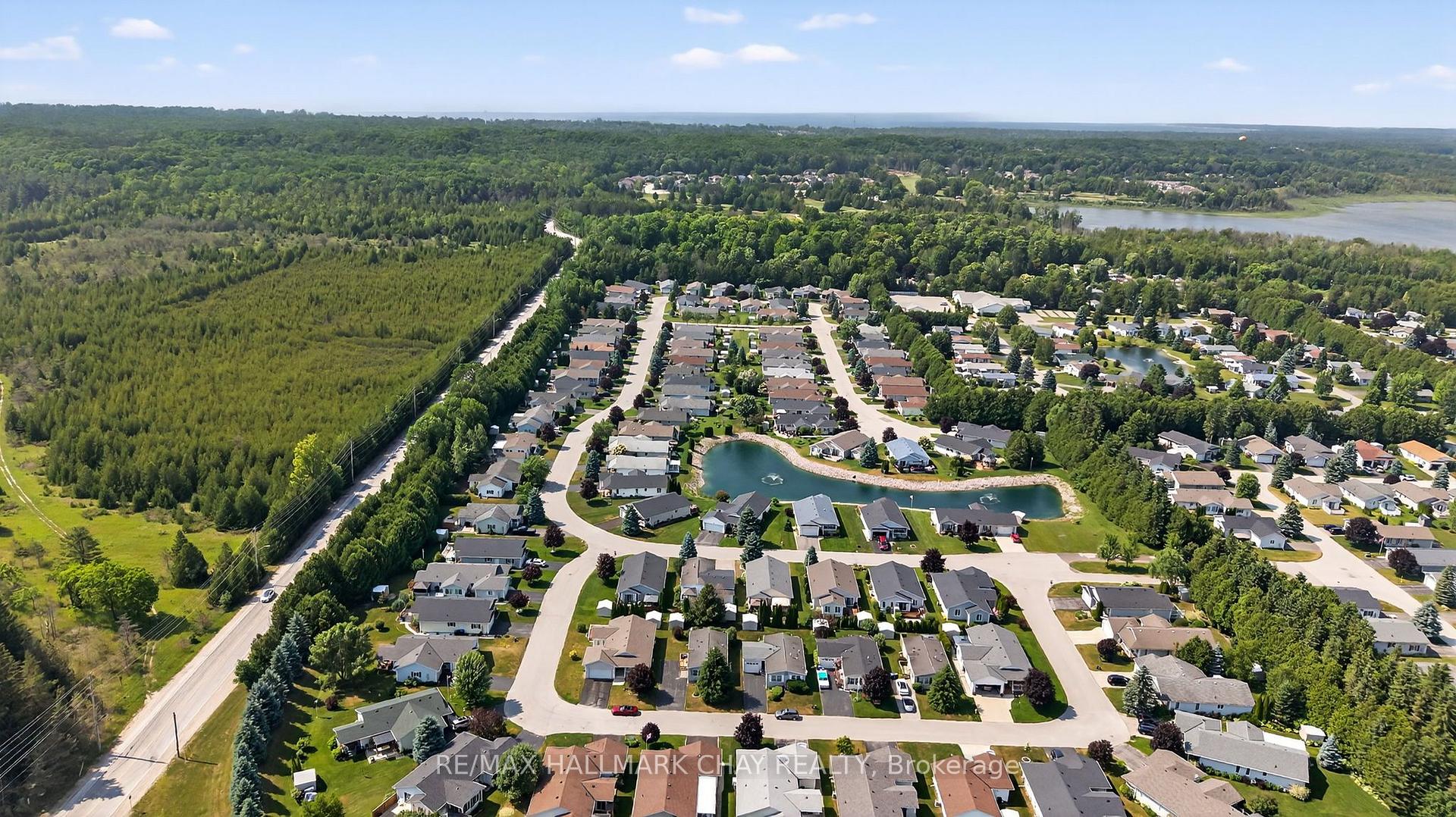 Photo 24 of 3 Illinois Crescent, Wasaga Beach — HOMEH