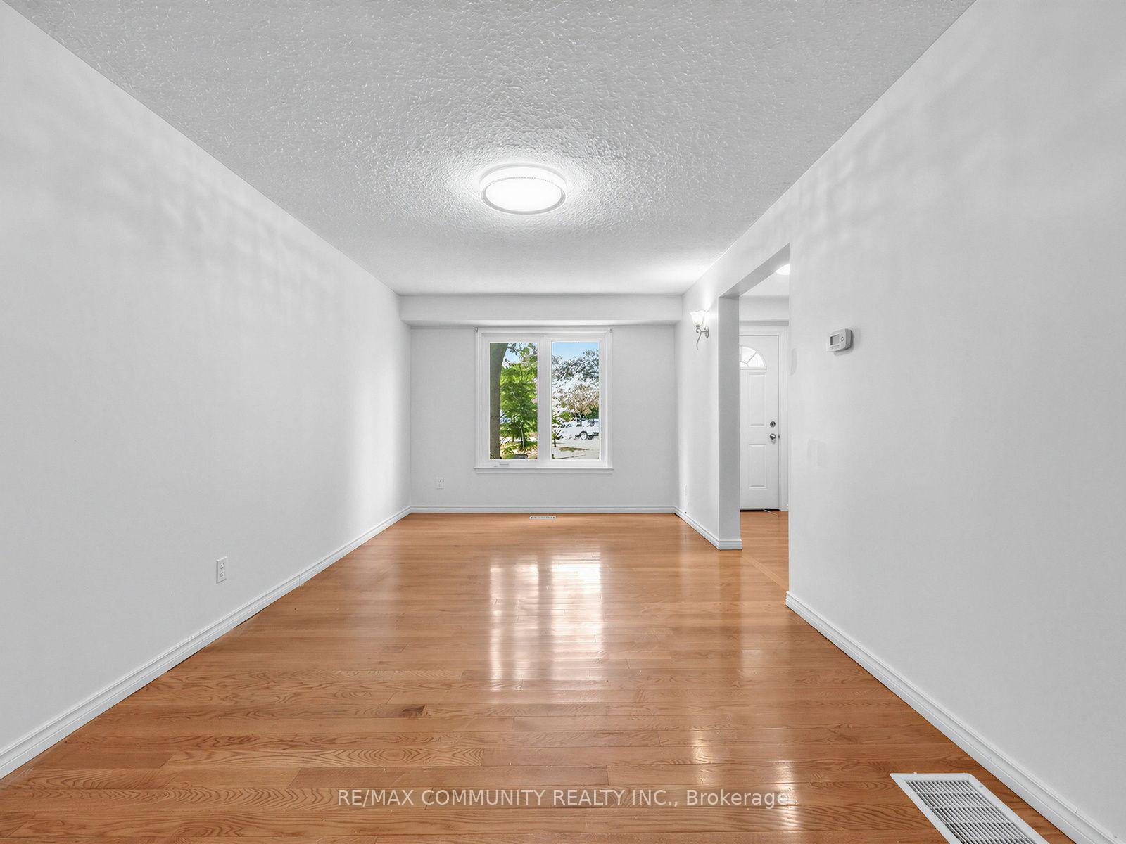 Photo 5 of 37 Tinbury Place, Scarborough, Malvern — HOMEH