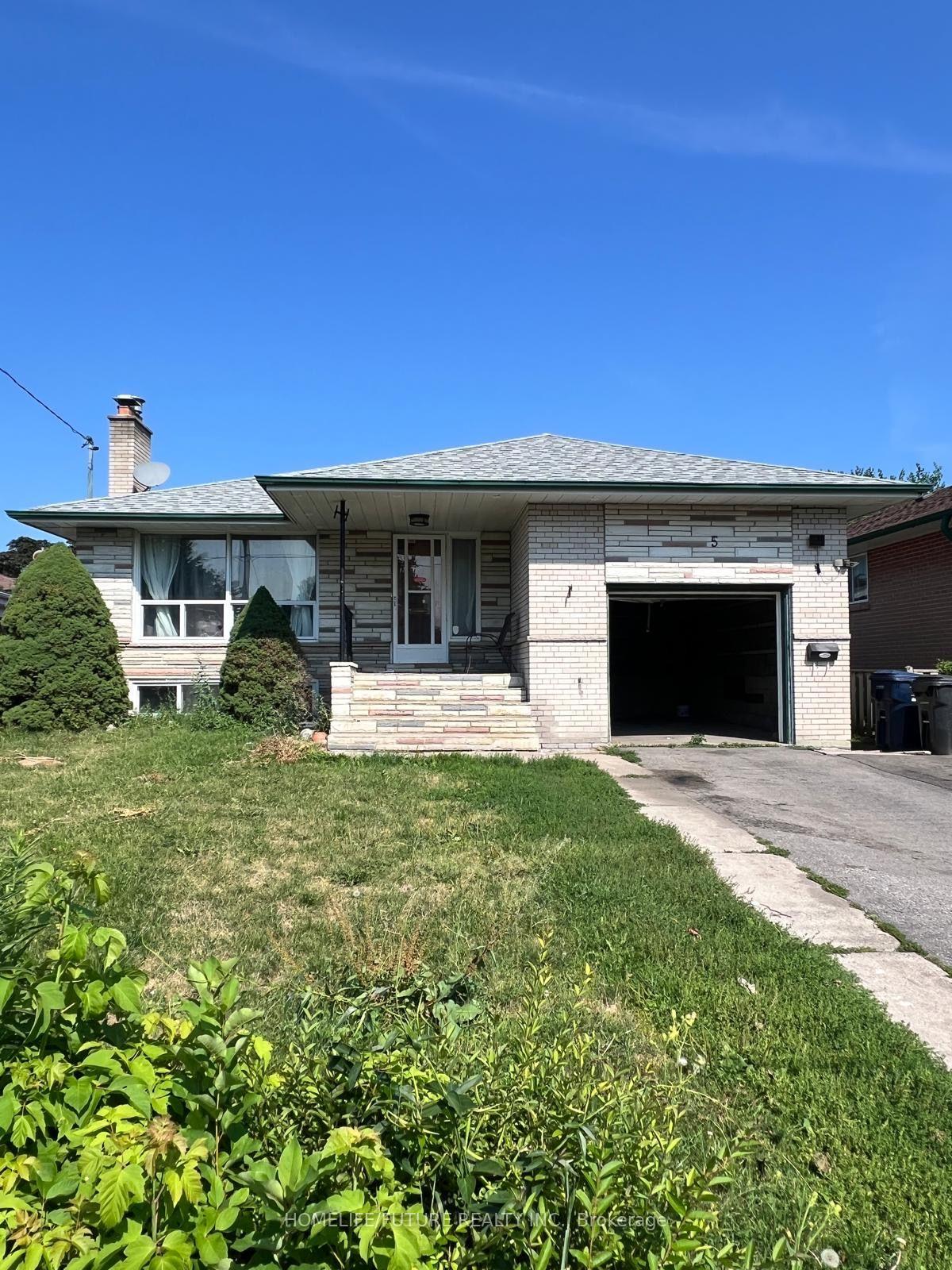 Photo 1 of 5 Baybrook Crescent, Scarborough, Woburn — HOMEH