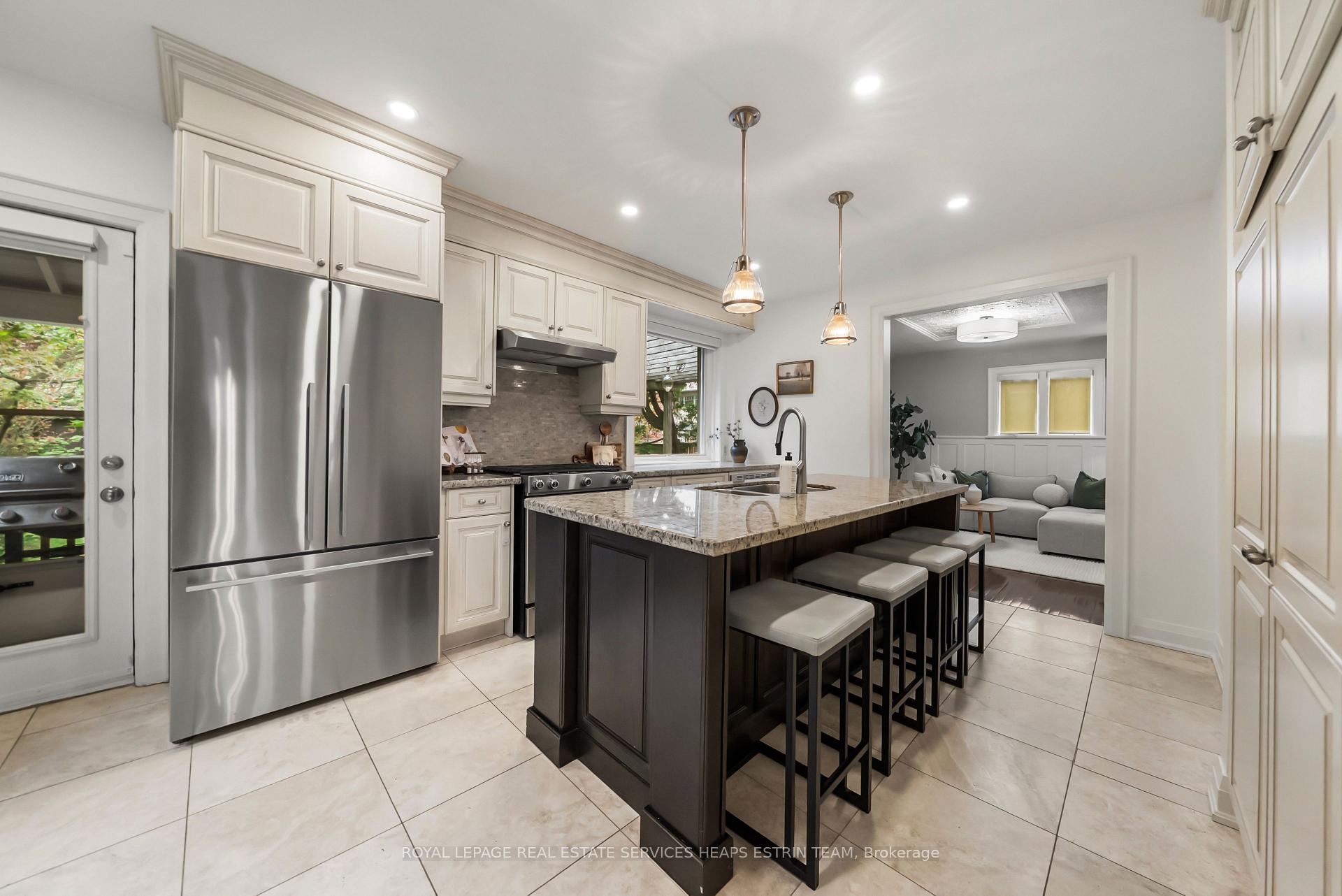 Photo 15 of 844 Duplex Avenue, Toronto, Lawrence Park South — HOMEH