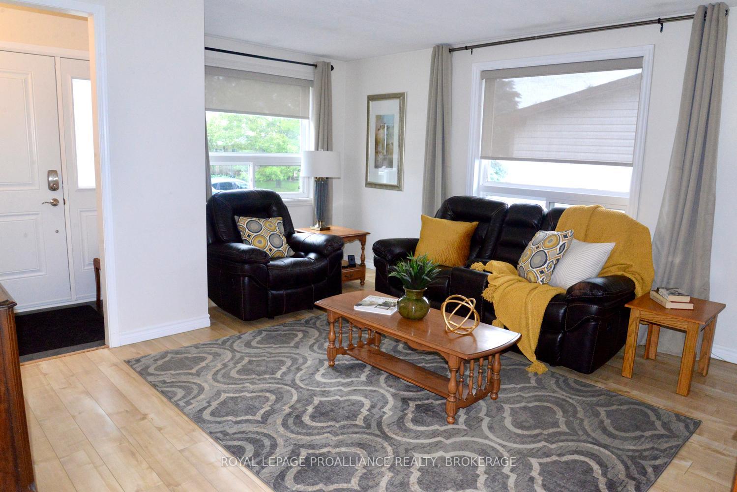 Photo 4 of 108 Elmwood Drive, Gananoque, Gananoque — HOMEH