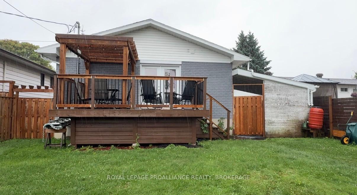 Photo 25 of 108 Elmwood Drive, Gananoque, Gananoque — HOMEH