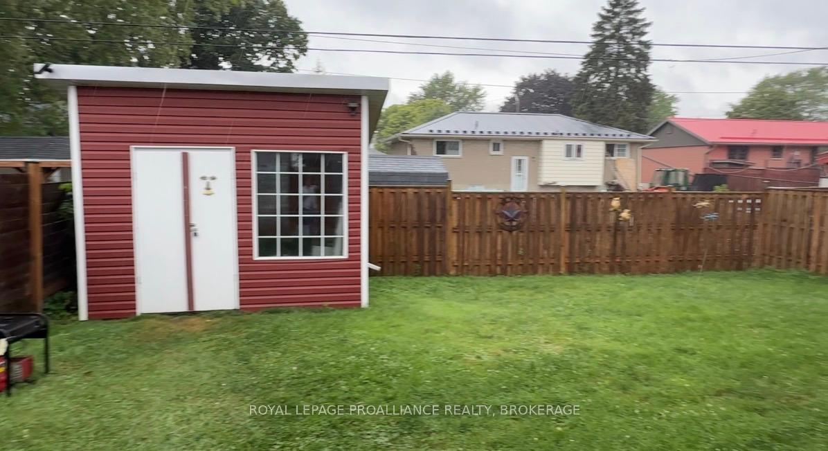 Photo 26 of 108 Elmwood Drive, Gananoque, Gananoque — HOMEH