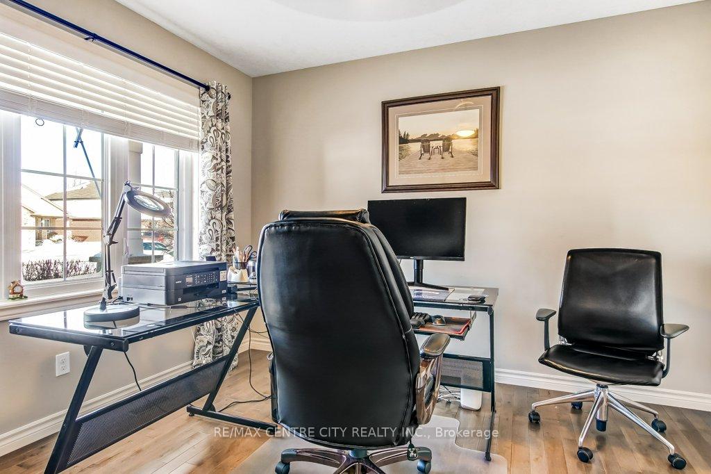 Photo 6 of 67 Peach Tree Boulevard, St. Thomas — HOMEH