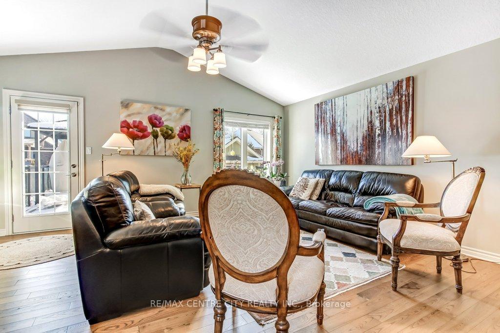 Photo 11 of 67 Peach Tree Boulevard, St. Thomas — HOMEH