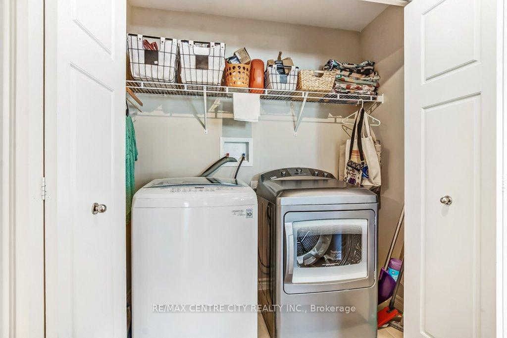 Photo 17 of 67 Peach Tree Boulevard, St. Thomas — HOMEH