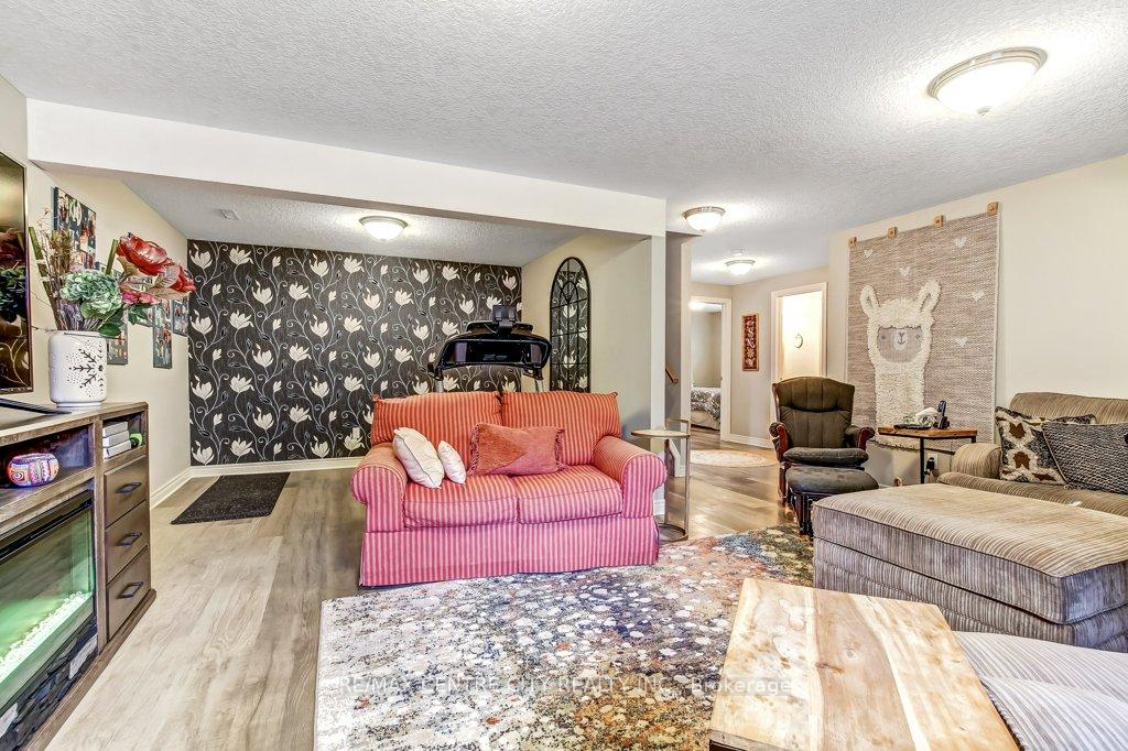Photo 28 of 67 Peach Tree Boulevard, St. Thomas — HOMEH