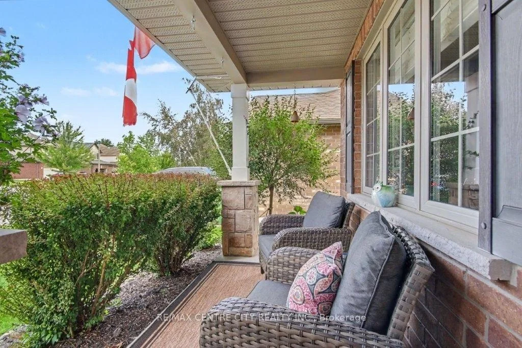 Photo 3 of 67 Peach Tree Boulevard, St. Thomas — HOMEH