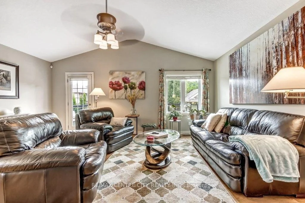 Photo 16 of 67 Peach Tree Boulevard, St. Thomas — HOMEH