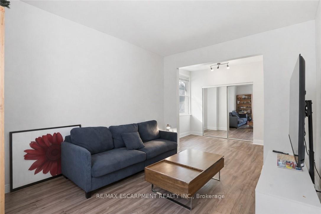 Photo 6 of 260 Prospect Street S, Hamilton, Blakeley — HOMEH