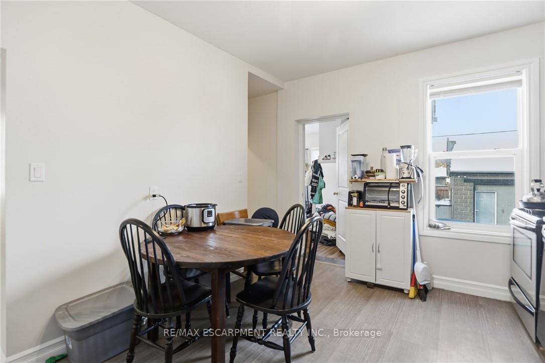 Photo 12 of 260 Prospect Street S, Hamilton, Blakeley — HOMEH