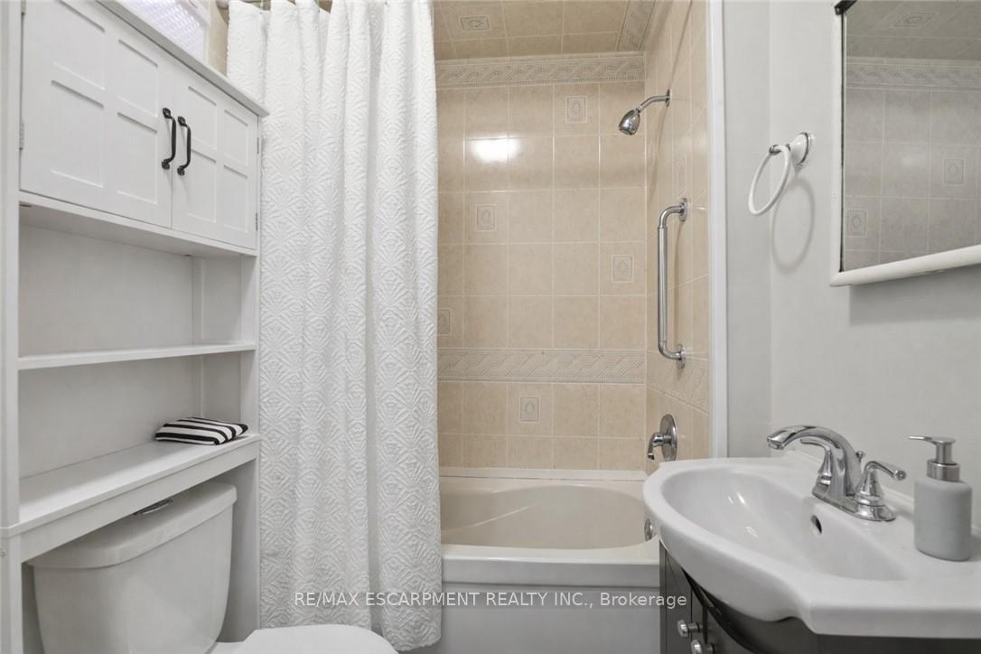 Photo 13 of 260 Prospect Street S, Hamilton, Blakeley — HOMEH