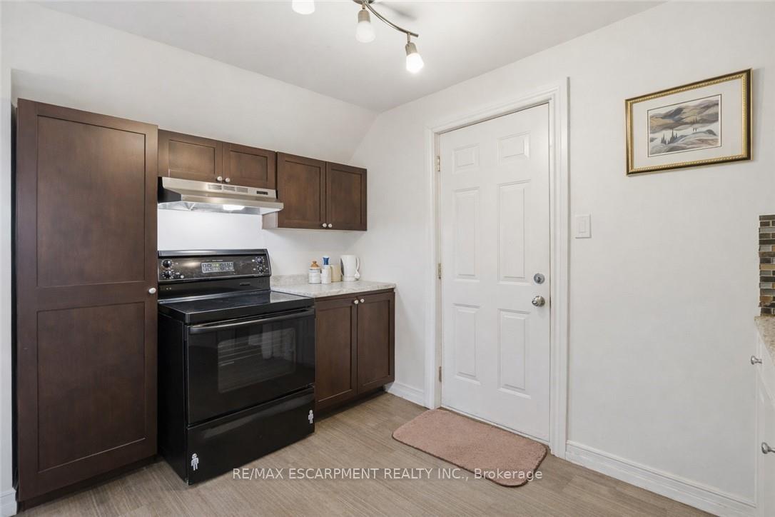 Photo 16 of 260 Prospect Street S, Hamilton, Blakeley — HOMEH