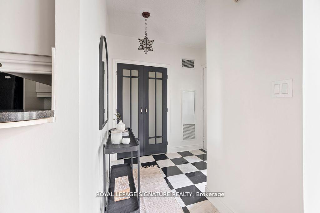 Photo 4 of Unit TH9, 1 Rean Drive, North York, Bayview Village — HOMEH