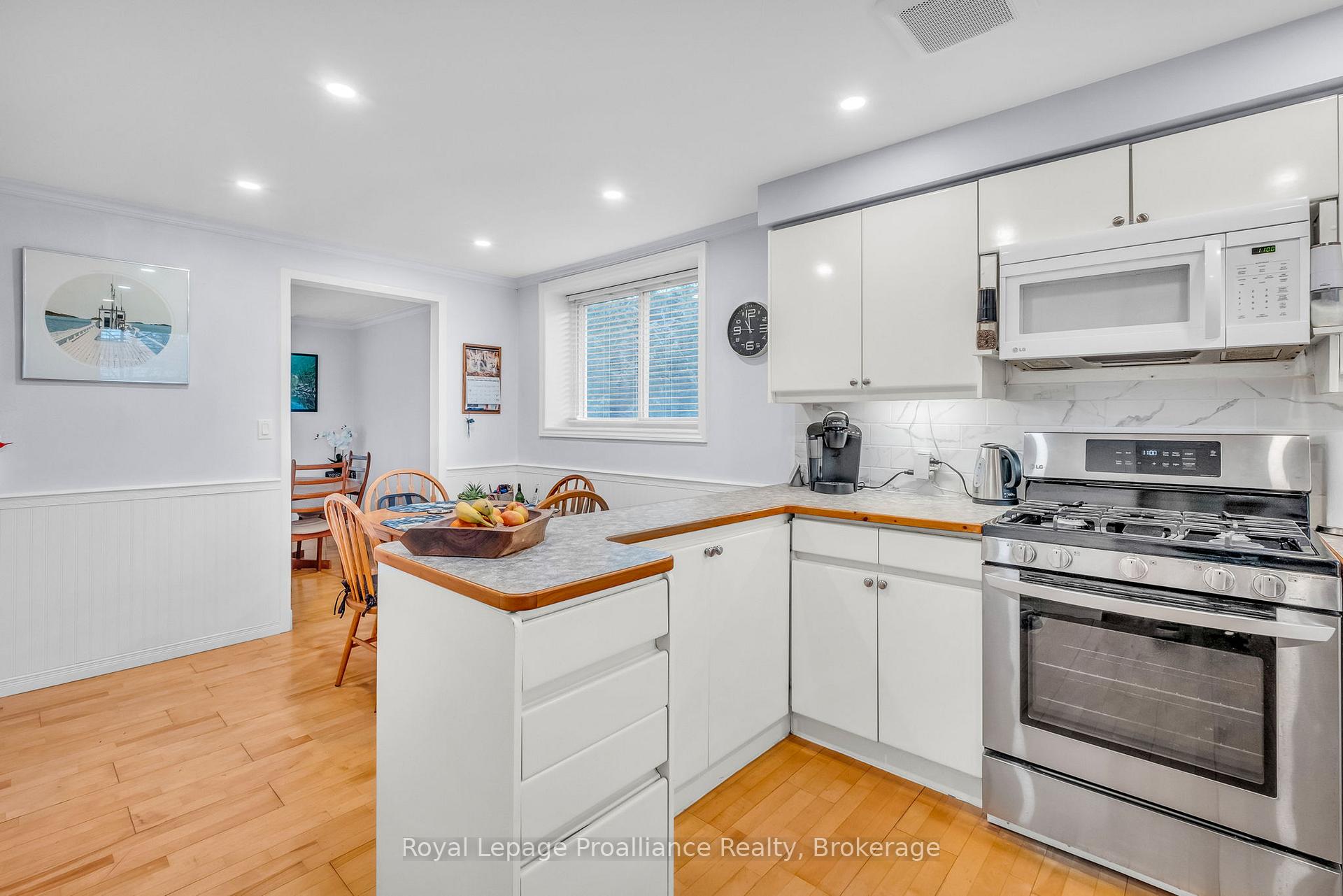Photo 16 of 394 Sunset Boulevard, Clarington, Newcastle — HOMEH