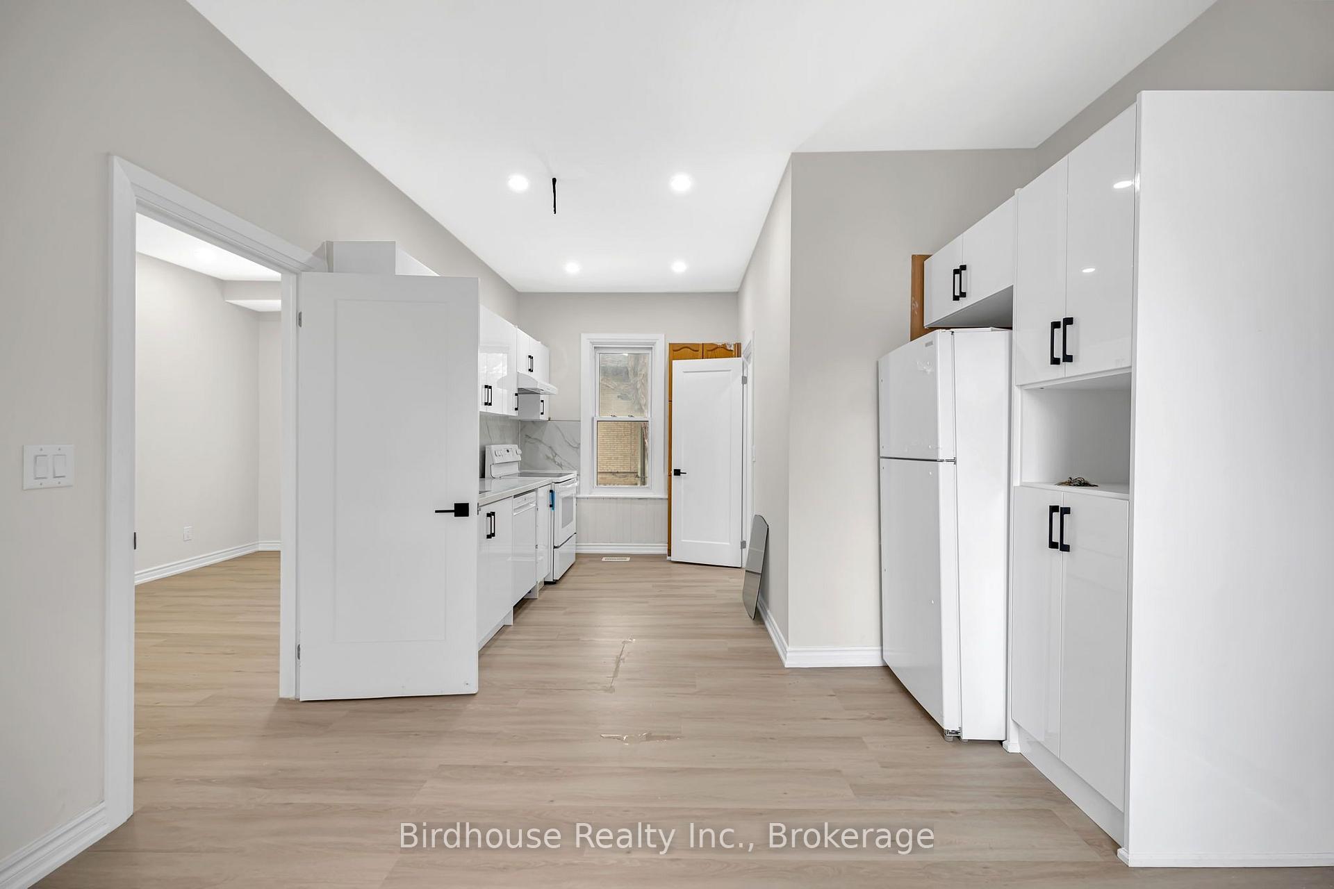 Photo 18 of Unit Unit#C, 108 Lindsay Street, Kawartha Lakes, Lindsay — HOMEH