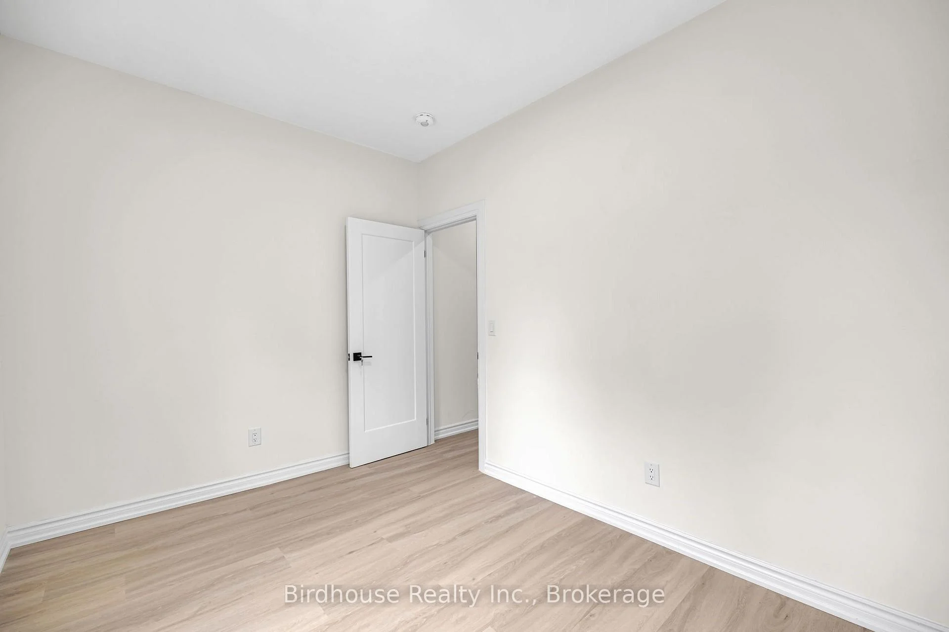 Photo 14 of Unit Unit#C, 108 Lindsay Street, Kawartha Lakes, Lindsay — HOMEH