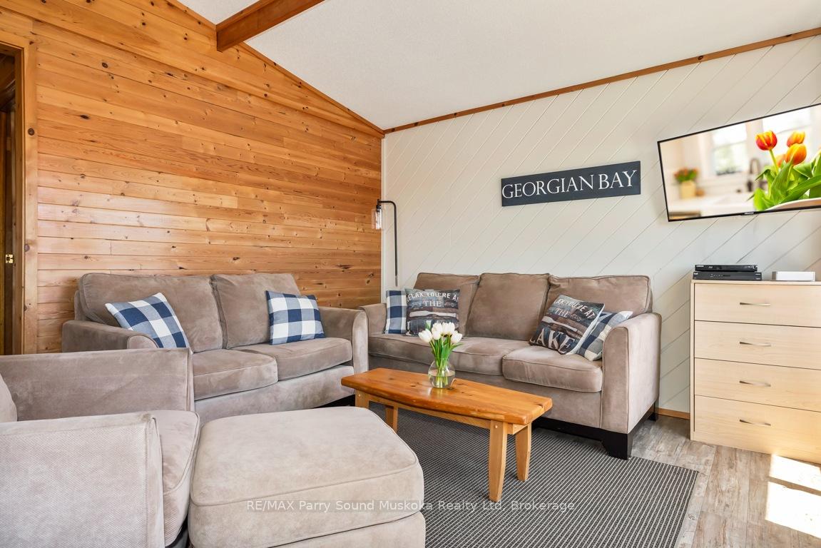 Photo 11 of Unit 3, 111 North Shore Road, The Archipelago, Archipelago North — HOMEH