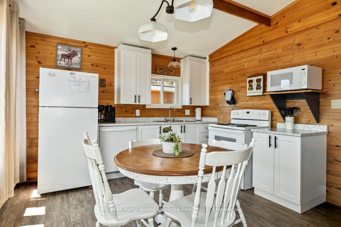 Photo 14 of Unit 3, 111 North Shore Road, The Archipelago, Archipelago North — HOMEH