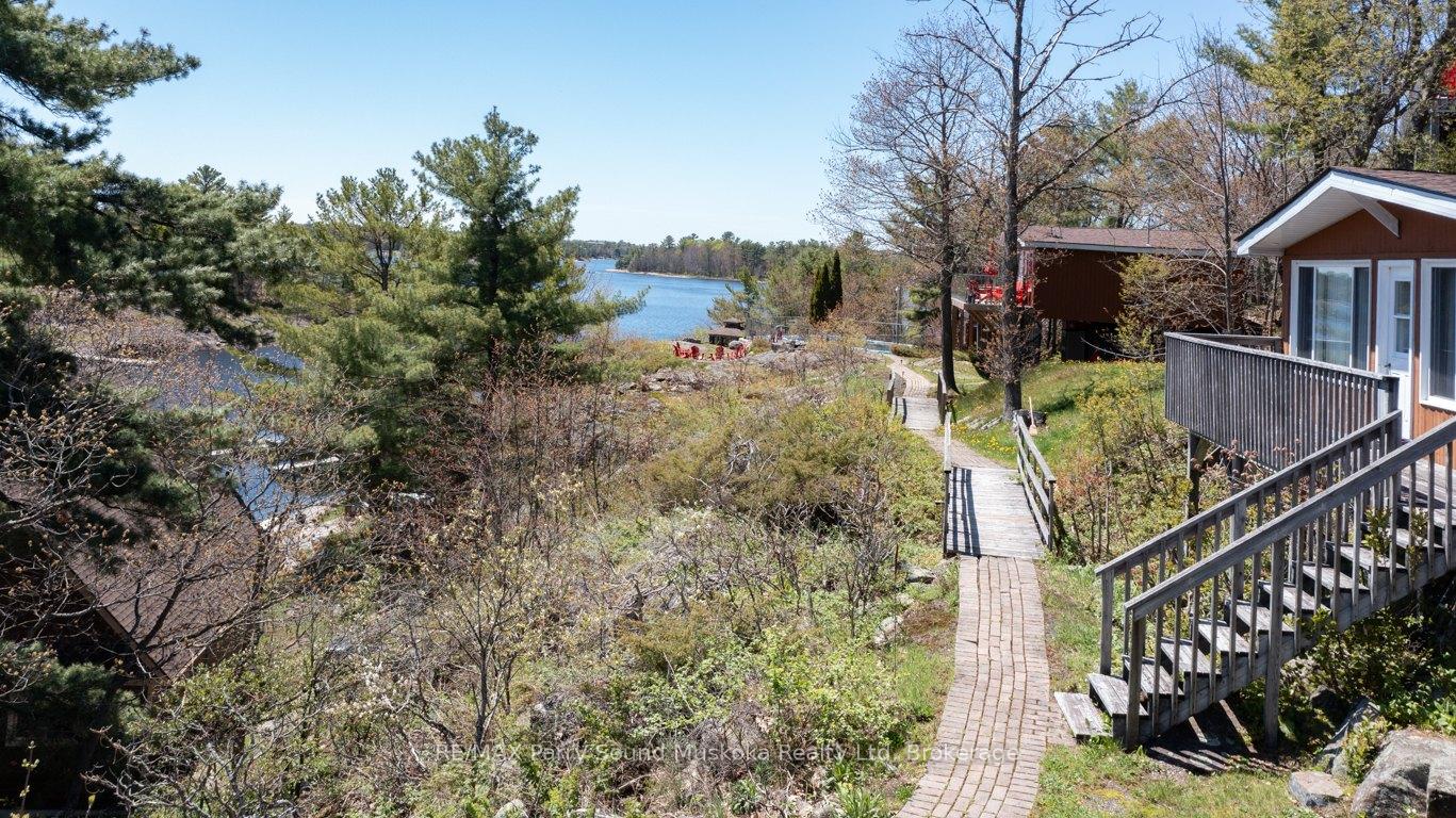 Photo 23 of Unit 3, 111 North Shore Road, The Archipelago, Archipelago North — HOMEH