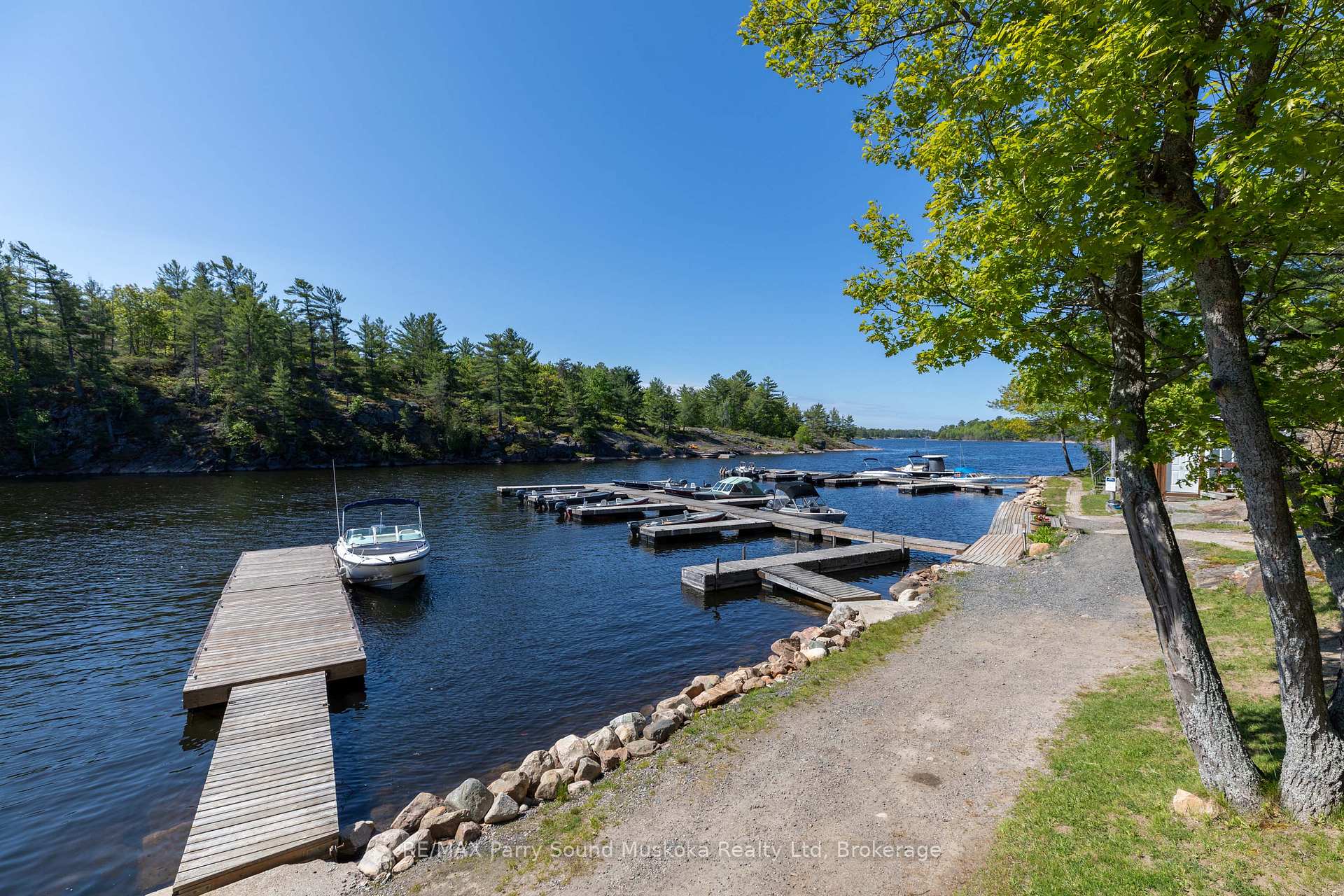 Photo 36 of Unit 3, 111 North Shore Road, The Archipelago, Archipelago North — HOMEH