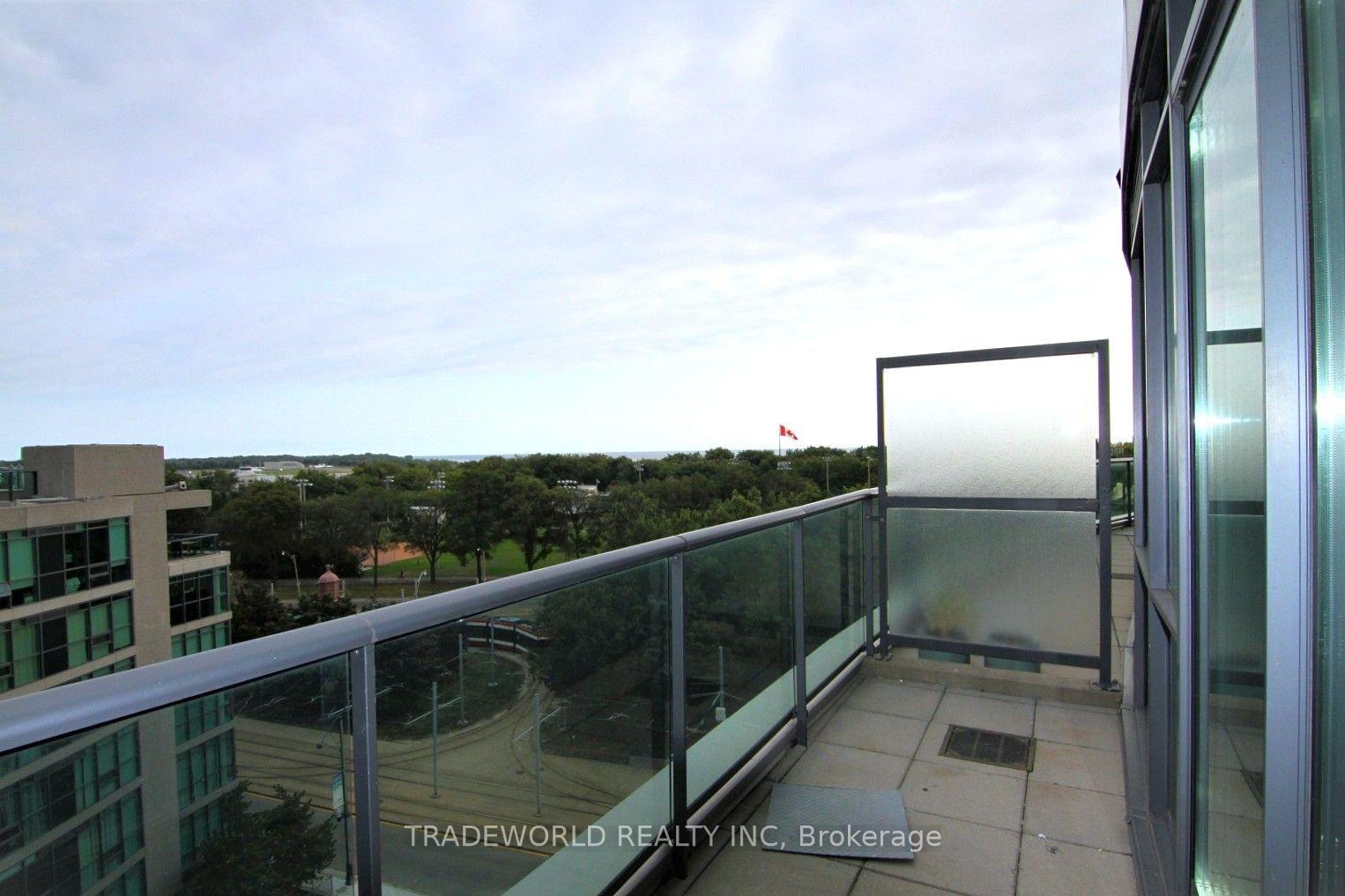 Photo 10 of Unit 807, 219 Fort York Boulevard, Toronto, Niagara — HOMEH