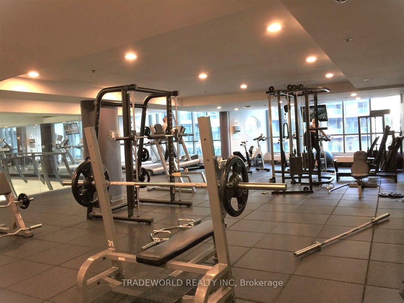 Photo 13 of Unit 807, 219 Fort York Boulevard, Toronto, Niagara — HOMEH