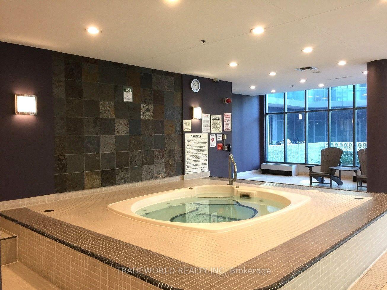 Photo 14 of Unit 807, 219 Fort York Boulevard, Toronto, Niagara — HOMEH